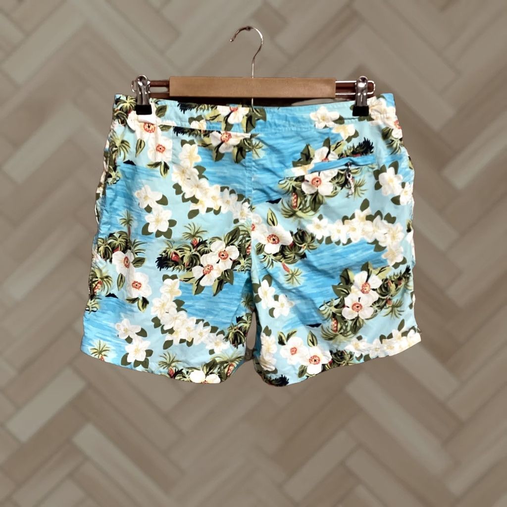 J.Crew J. Crew Mens Blue Floral Pattern Swim Trunks Lined Size 33 Trunks Blue Floral Pattern J. Crew Mens Swim Bottoms Mens Size US 33 - 1 Thumbnail