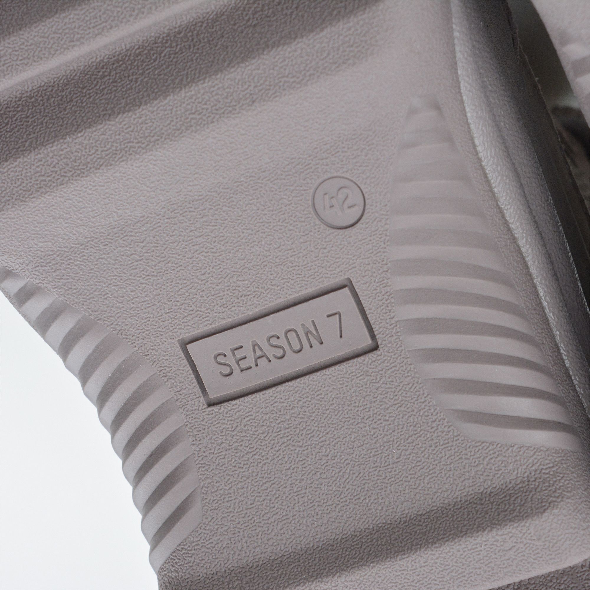 Yeezy YEEZY Season 7 (2018) - Desert Boots (Cinder) Size US 8.5 / EU 41-42 - 10 Thumbnail