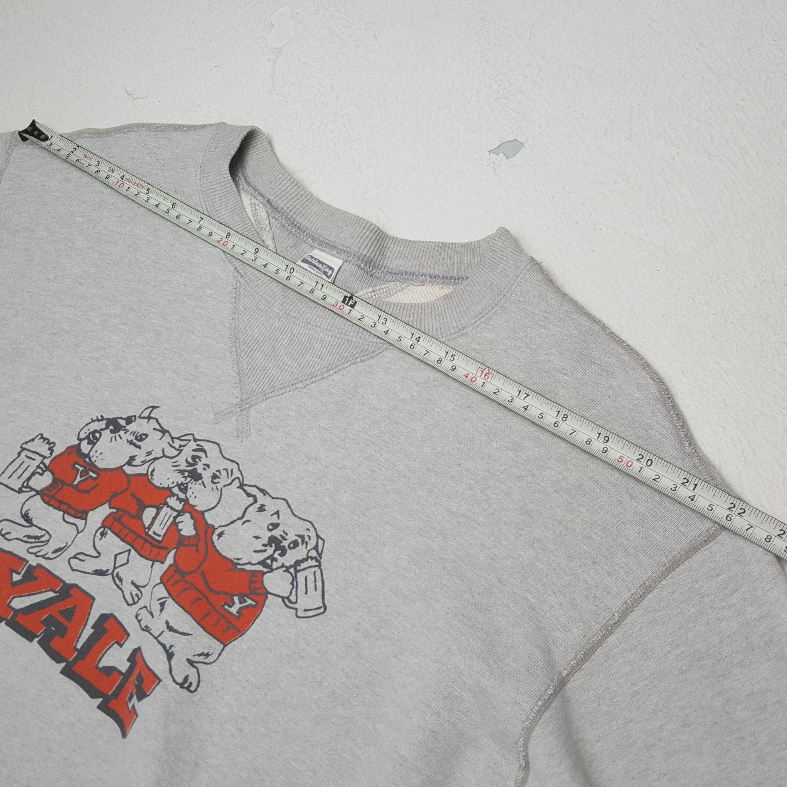Vintage YALE Streetwear Style Sweatshirt Size US L / EU 52-54 / 3 - 4 Thumbnail