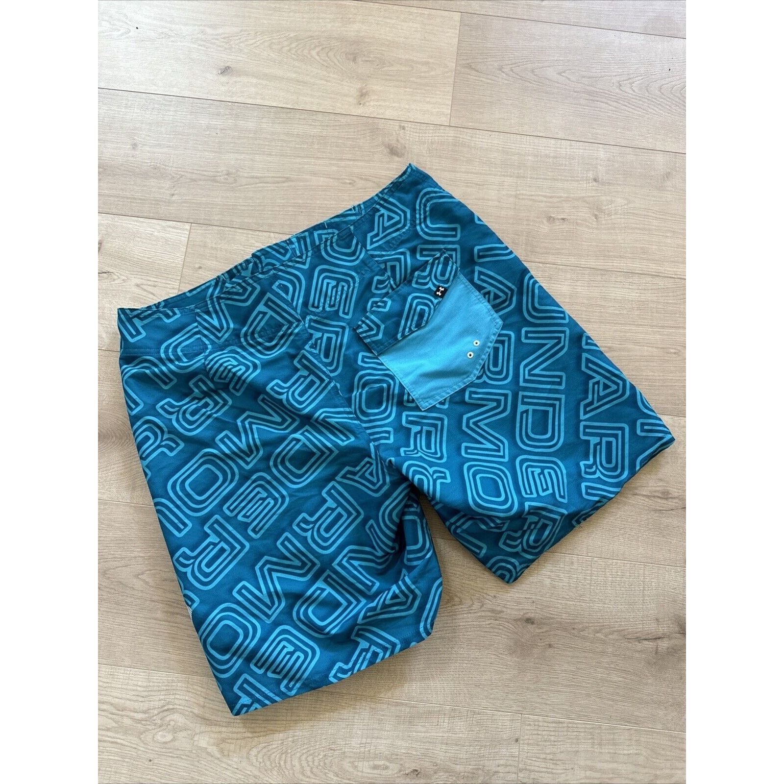 Under Armour Men's UNDER ARMOUR Size 36 Bergwind Boardshorts Surf Swim Size US 36 / EU 52 - 4 Thumbnail