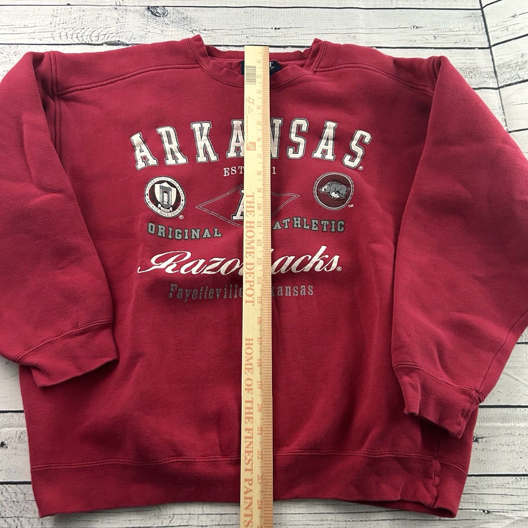 Vintage VINTAGE GALT Sweatshirt Mens L Red Arkansas Razorbacks Pullover Crew Size US L / EU 52-54 / 3 - 3 Thumbnail
