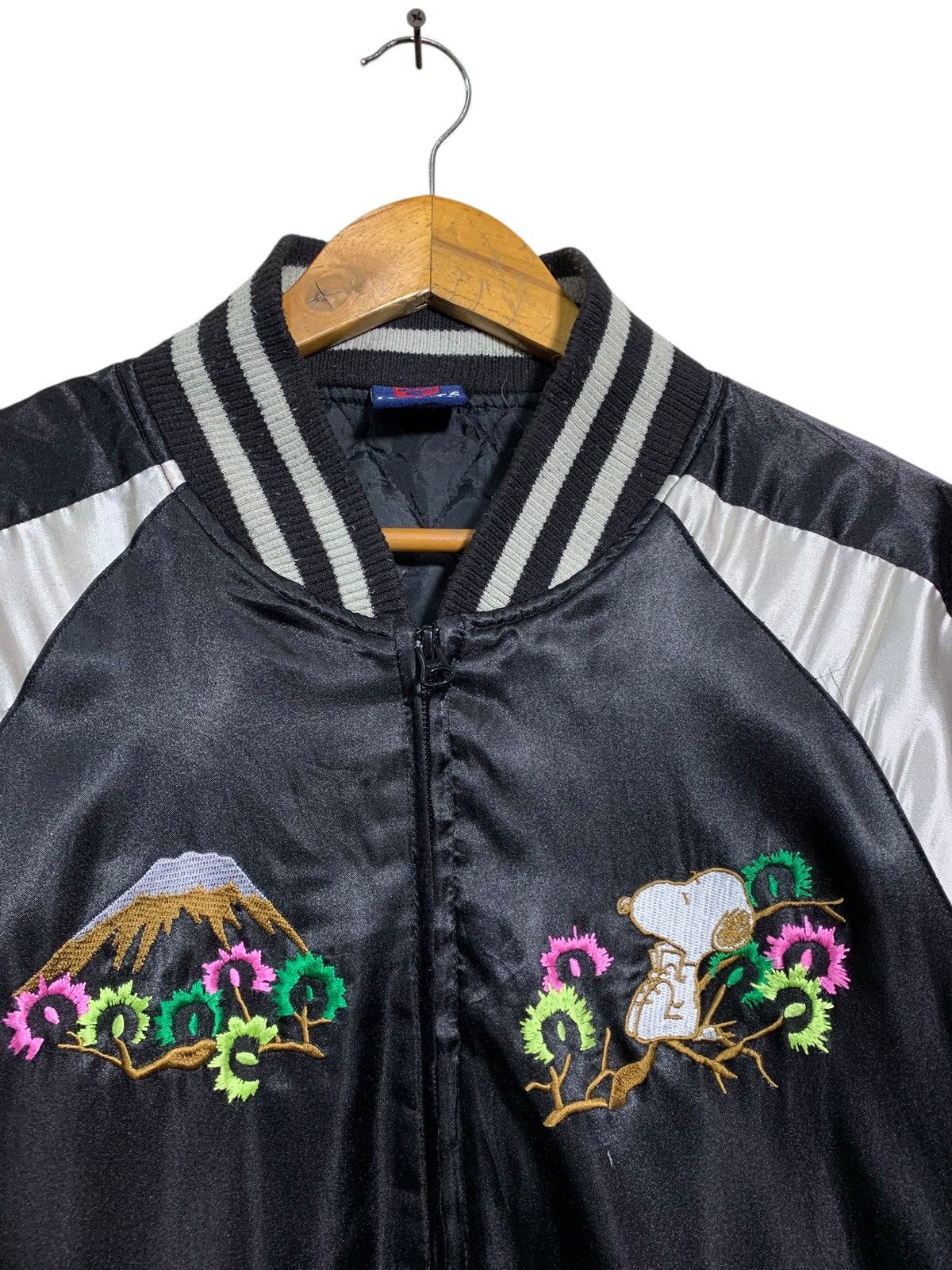 Peanuts 🔥PEANUTS SOUVENIR SUKAJAN JACKETS Size US L / EU 52-54 / 3 - 7 Thumbnail