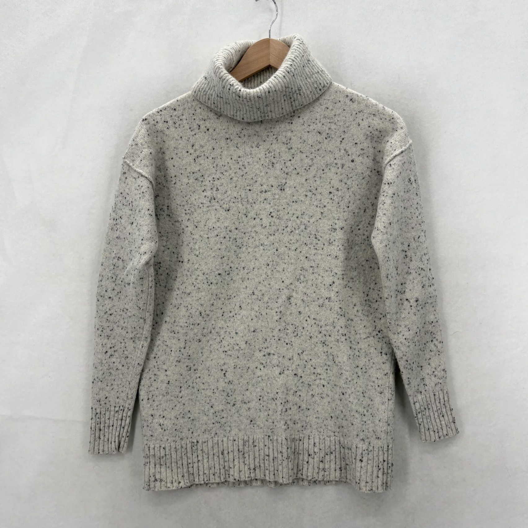 Athleta Athleta Sweater Womens XS White Wool Cashmere Turtleneck Chunky-Knit Pullover Size XS / US 0-2 / IT 36-38 - 2 Thumbnail