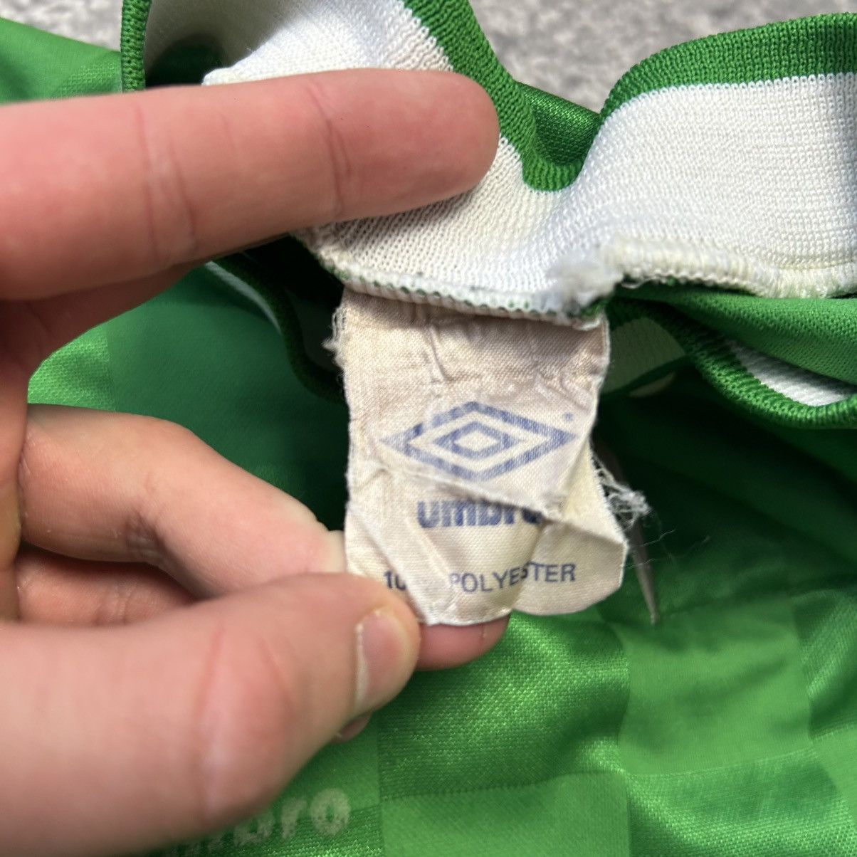 Umbro Vintage Umbro 8 Number Player 90’s Soccer longsleeve Size US L / EU 52-54 / 3 - 9 Thumbnail