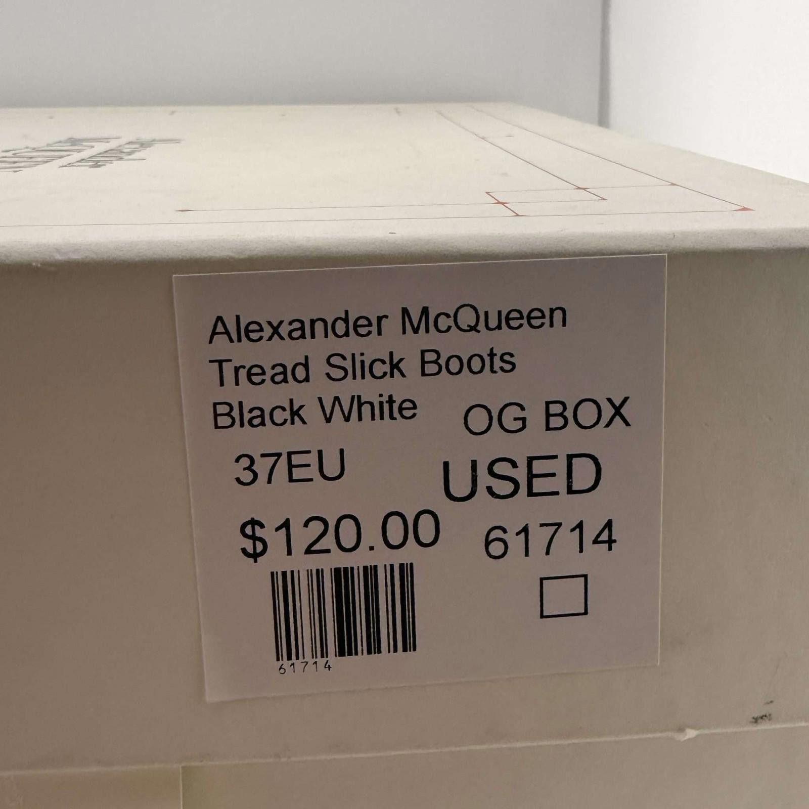 Alexander McQueen Alexander McQueen Tread Slick Boots Black White 37EU Size US 7 / EU 40 - 9 Thumbnail