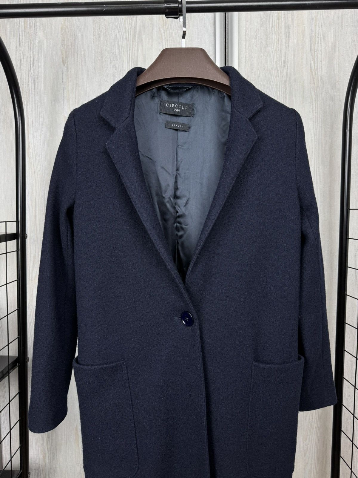 Circolo 1901 Circolo 1901 Luxury wool cashmere 1 button navy blue coat Size S / US 4 / IT 40 - 3 Thumbnail