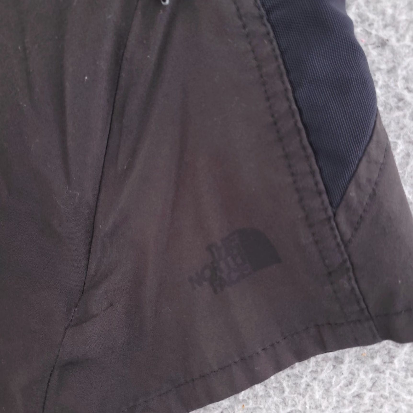 The North Face The North Face Shorts Mens XL Black Distressed Outdoor Cargo Grunge Hike Run Size US 36 / EU 52 - 2 Thumbnail
