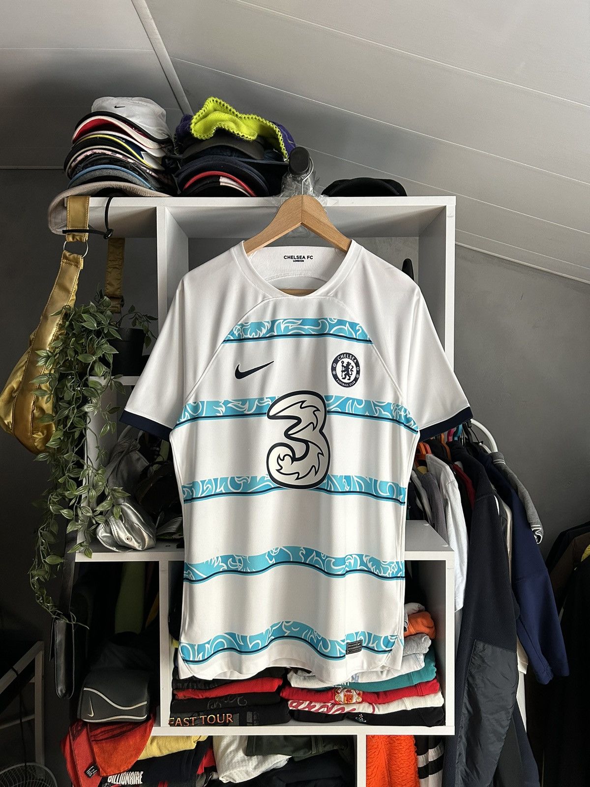 Chelsea Soccer × Nike Nike Chelsea 2022/23 away soccer jersey shirt Size US M / EU 48-50 / 2 - 1 Thumbnail