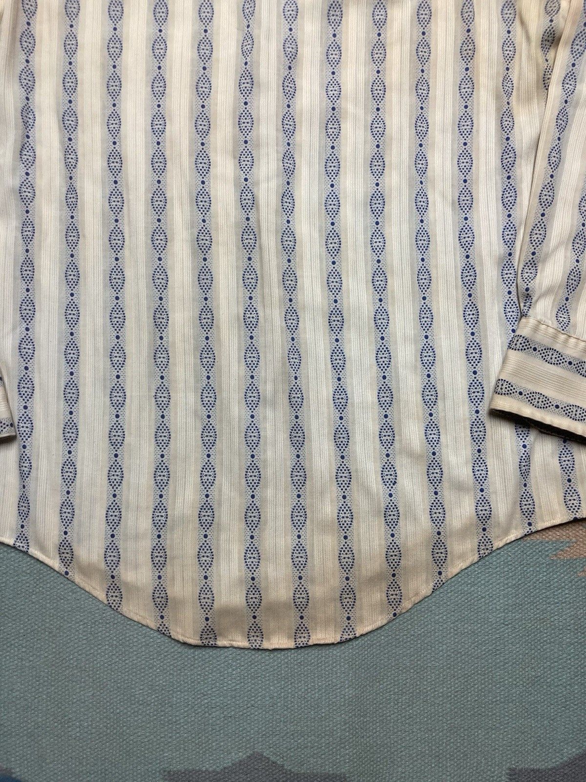 Vintage Vtg 70s button shirt dagger collar poly cotton men’s large Size US L / EU 52-54 / 3 - 8 Thumbnail