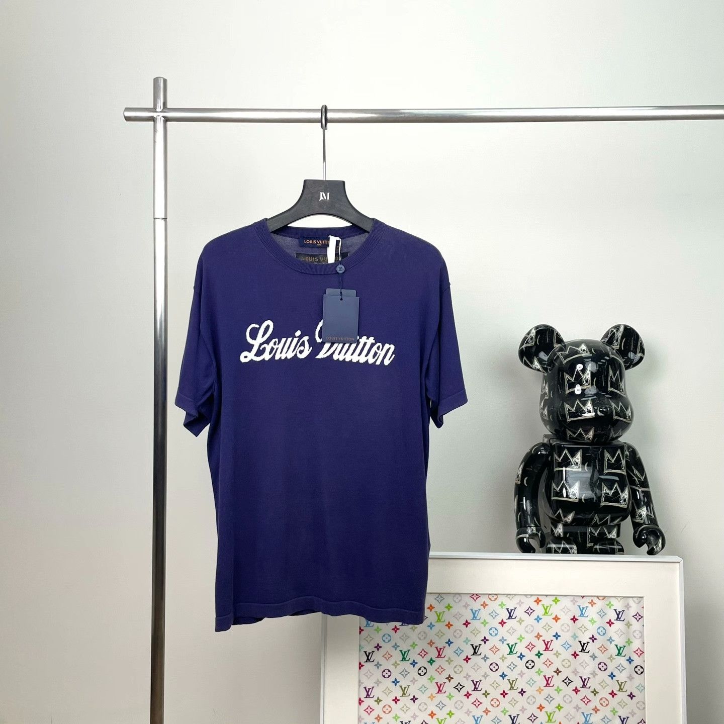 Louis Vuitton Louis Vuitton Printed T-Shirt s Men Size US S / EU 44-46 / 1 - 1 Thumbnail