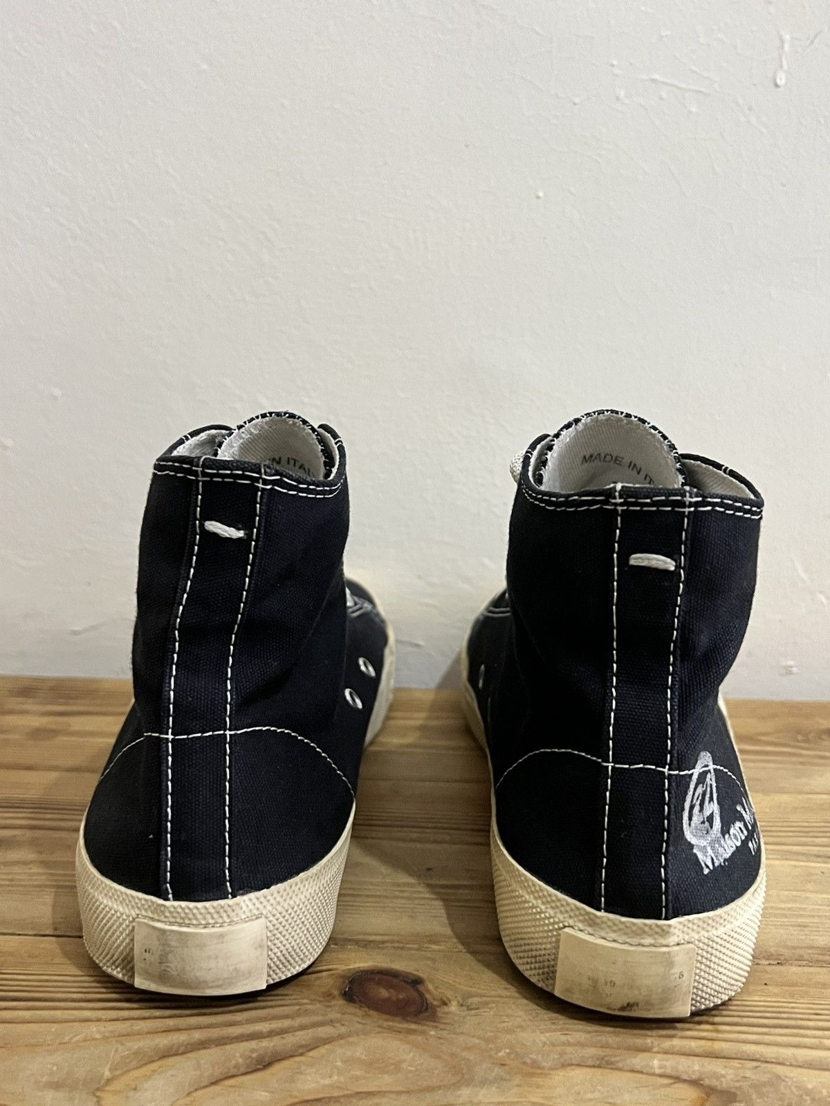 Maison Margiela Maison Margiela Canvas Tabi Hightop Sneakers Size US 7 / IT 37 - 6 Thumbnail