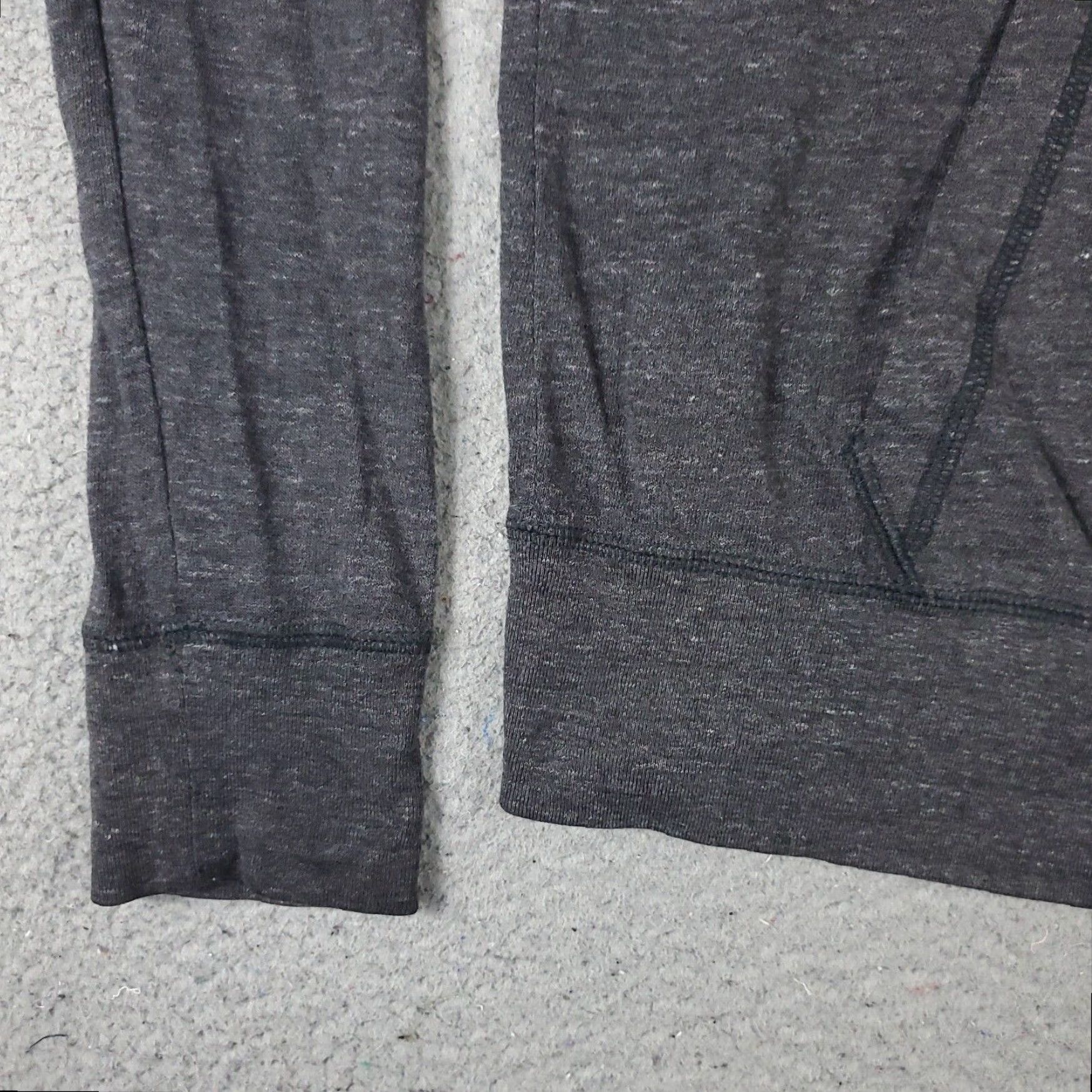 Nike Nike Womens Small Gray Full Zip Up Hoodie Swoosh Sweatshirt Size S / US 4 / IT 40 - 3 Thumbnail