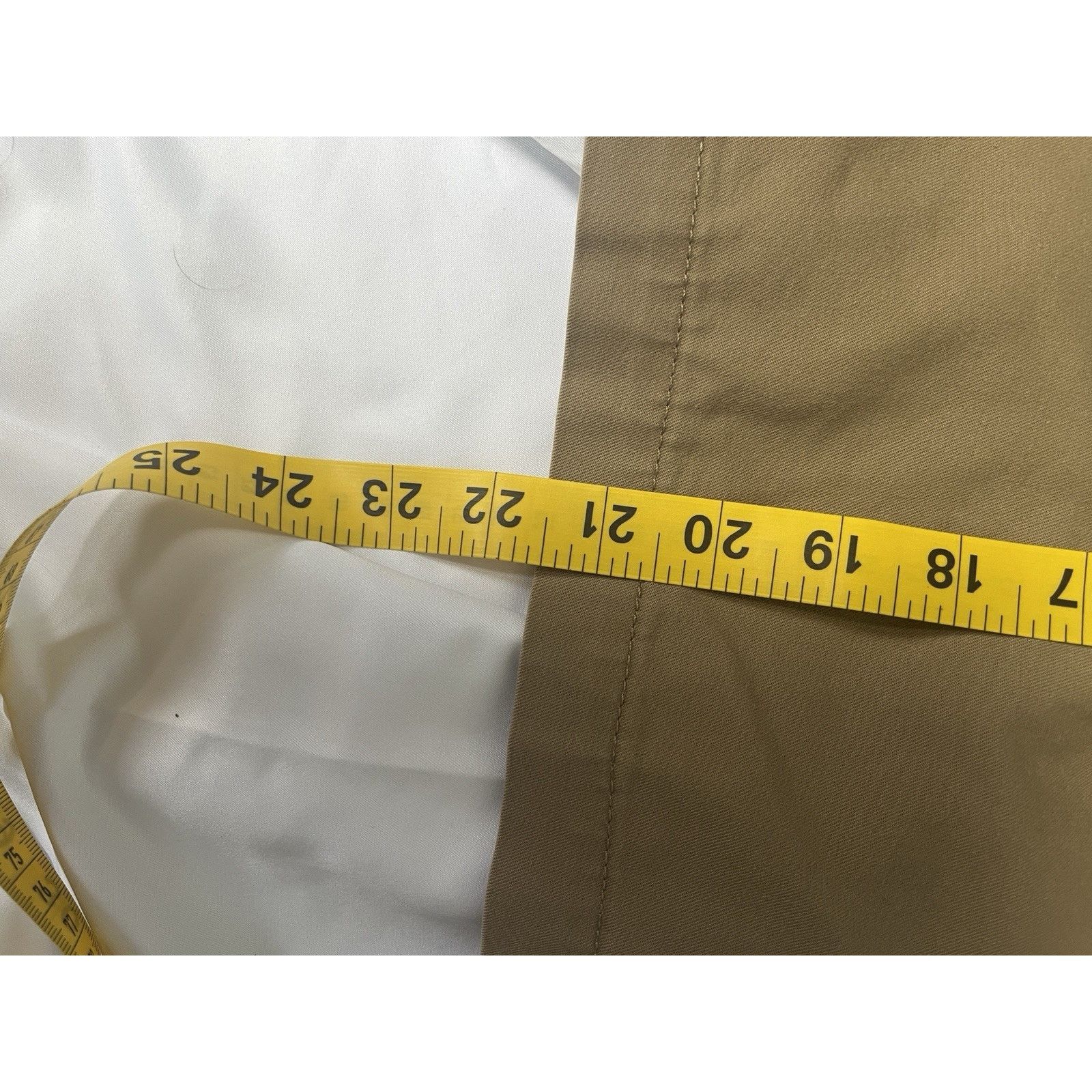 Croft & Barrow Croft & Barrow Shorts Men's Sz 44 Tan Chino Size US 44 / EU 60 - 3 Thumbnail