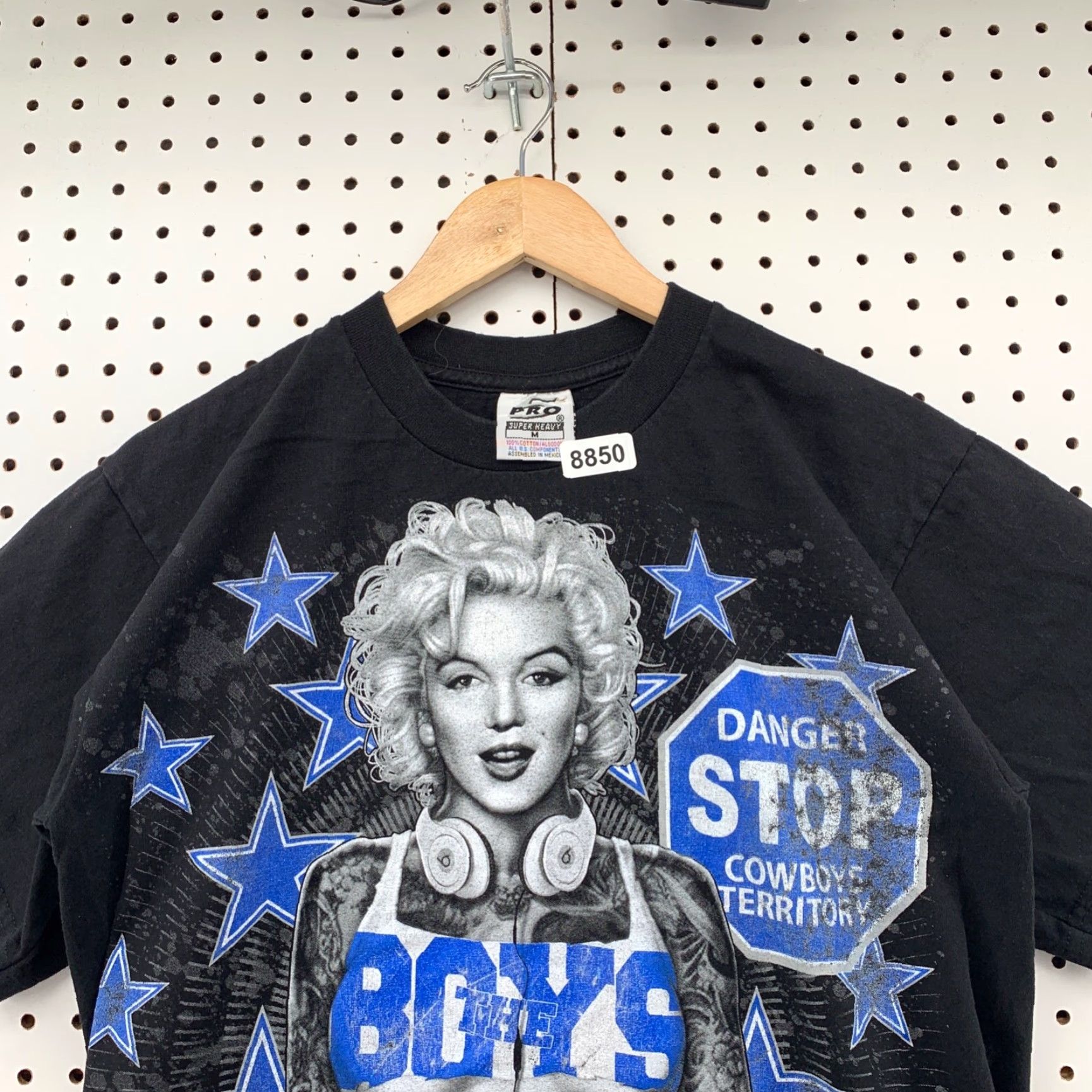 Vintage VINTAGE 5 Pro Marilyn Monroe Music T-Shirt Mens Medium Black Short Sleeve Crew Neck Size US M / EU 48-50 / 2 - 7 Thumbnail