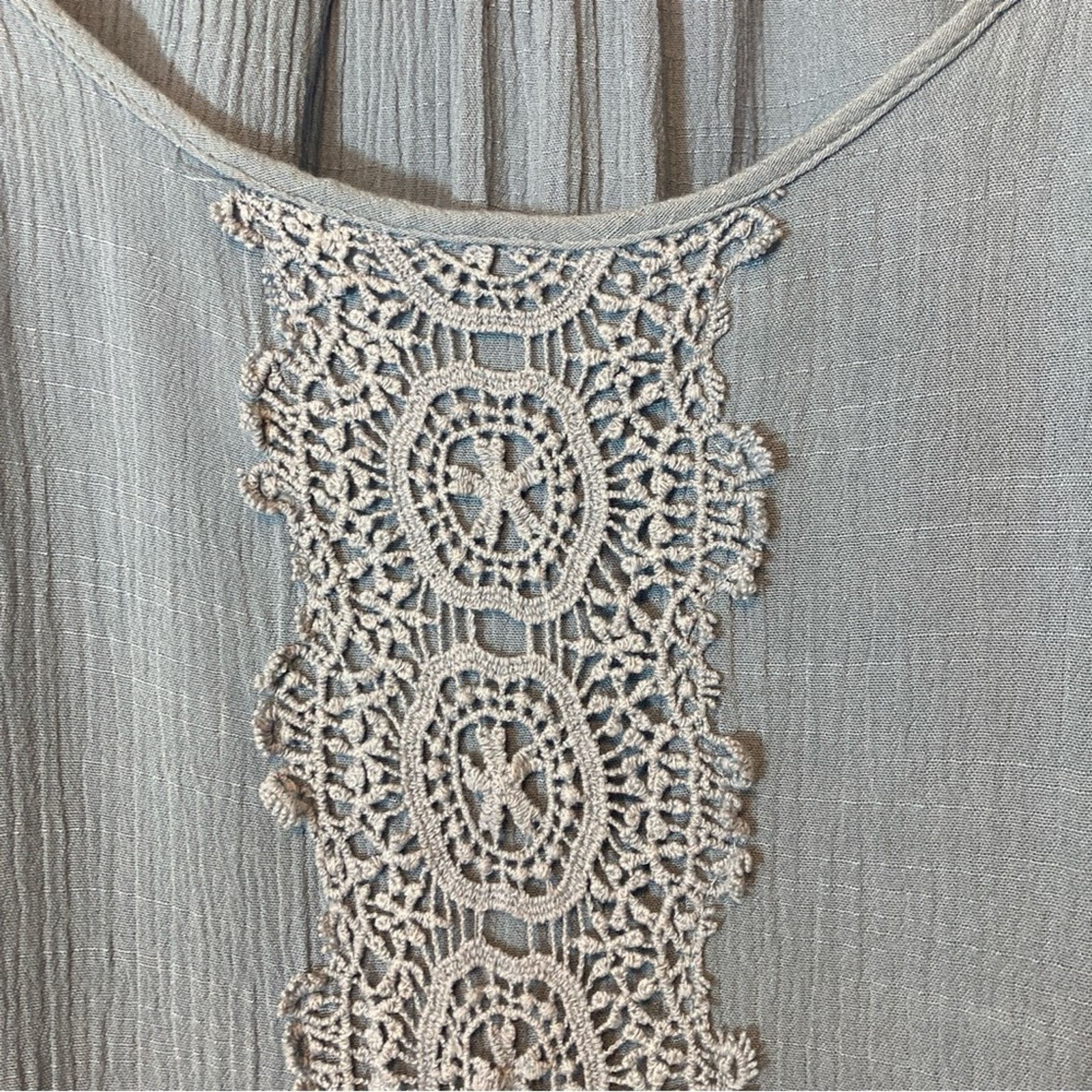 Other Style and Co. Lightweight Flowy Flutter Sleeve Blouse Top Size M / US 6-8 / IT 42-44 - 4 Thumbnail