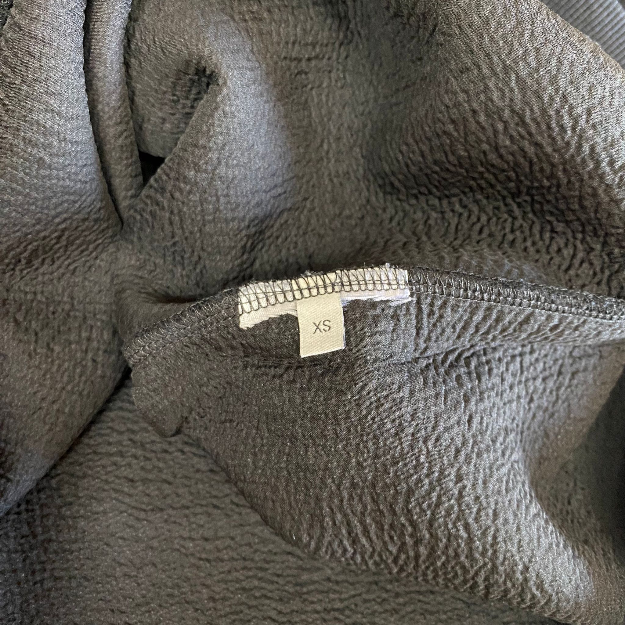 Givenchy Black and Gold Destroyed Blurred Logo Hoodie Size US XS / EU 42 / 0 - 6 Thumbnail