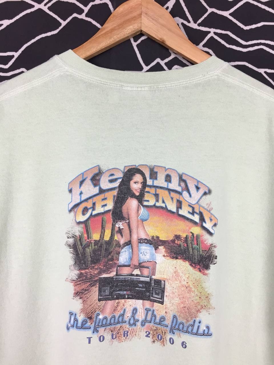 Band Tees Vtg Kenny Chesney The Road & The Radio Tour 2006 Tee Size US XL / EU 56 / 4 - 3 Thumbnail
