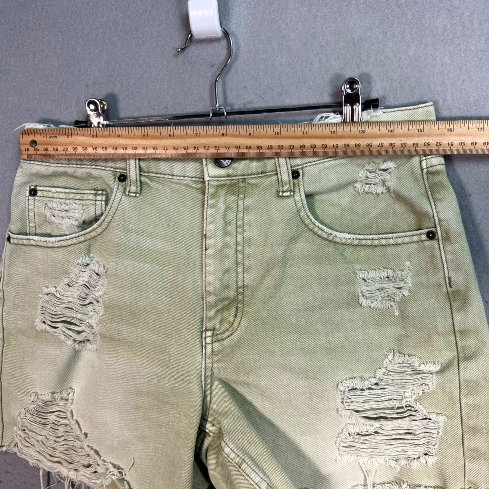 Bdg BDG Womens Dropped Waist Destroy Denim Shorts Size 27 Green Shirt (Denim) Womens Boyfriends? Size 27" / US 4 / IT 40 - 6 Thumbnail