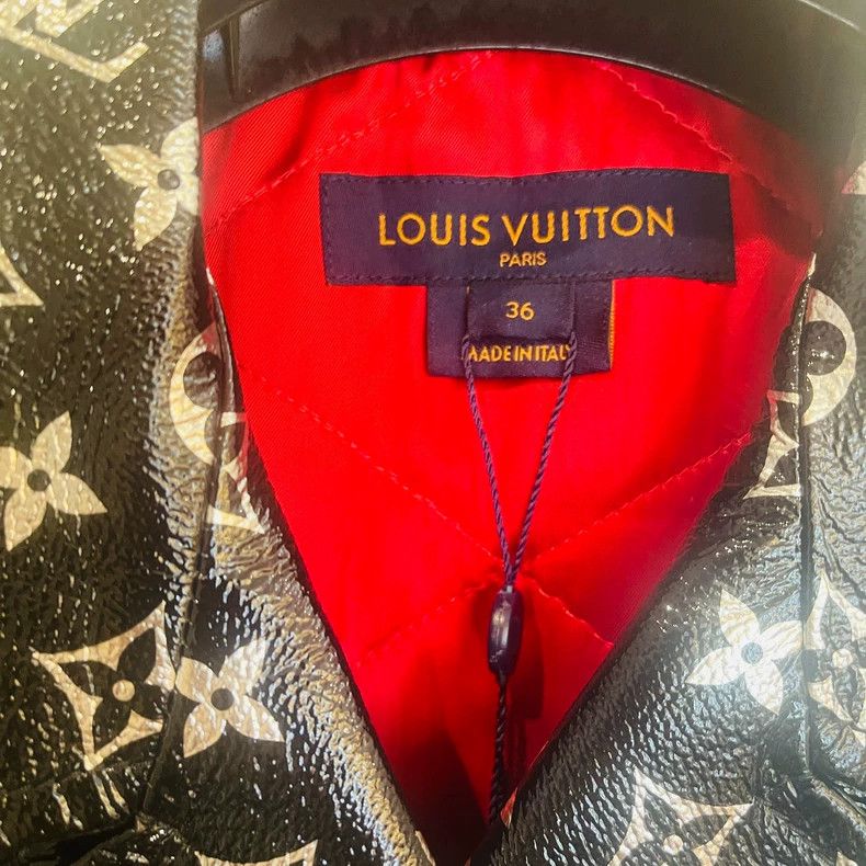 Louis Vuitton Louis Vuitton size 36 jacket 2503-Nextarrow Size US M / EU 48-50 / 2 - 6 Thumbnail