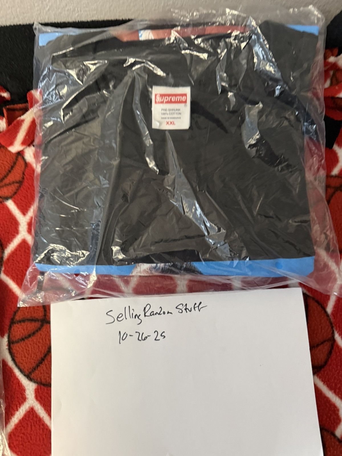 Supreme Supreme window licker t xxl Size US XXL / EU 58 / 5 - 1 Thumbnail