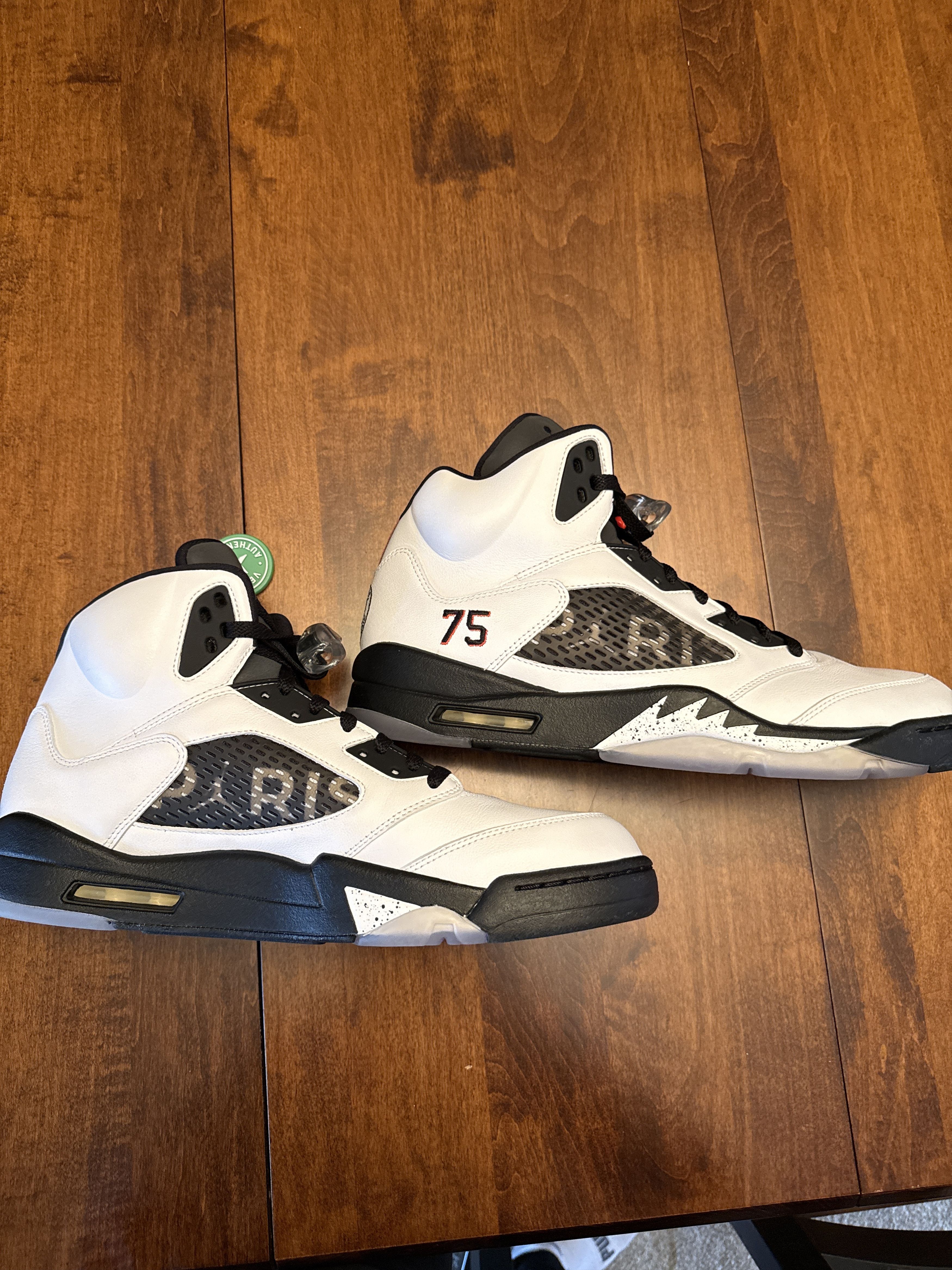Jordan Brand Friends and Family PSG Jordan 5 Size US 12.5 / EU 45-46 - 2 Thumbnail