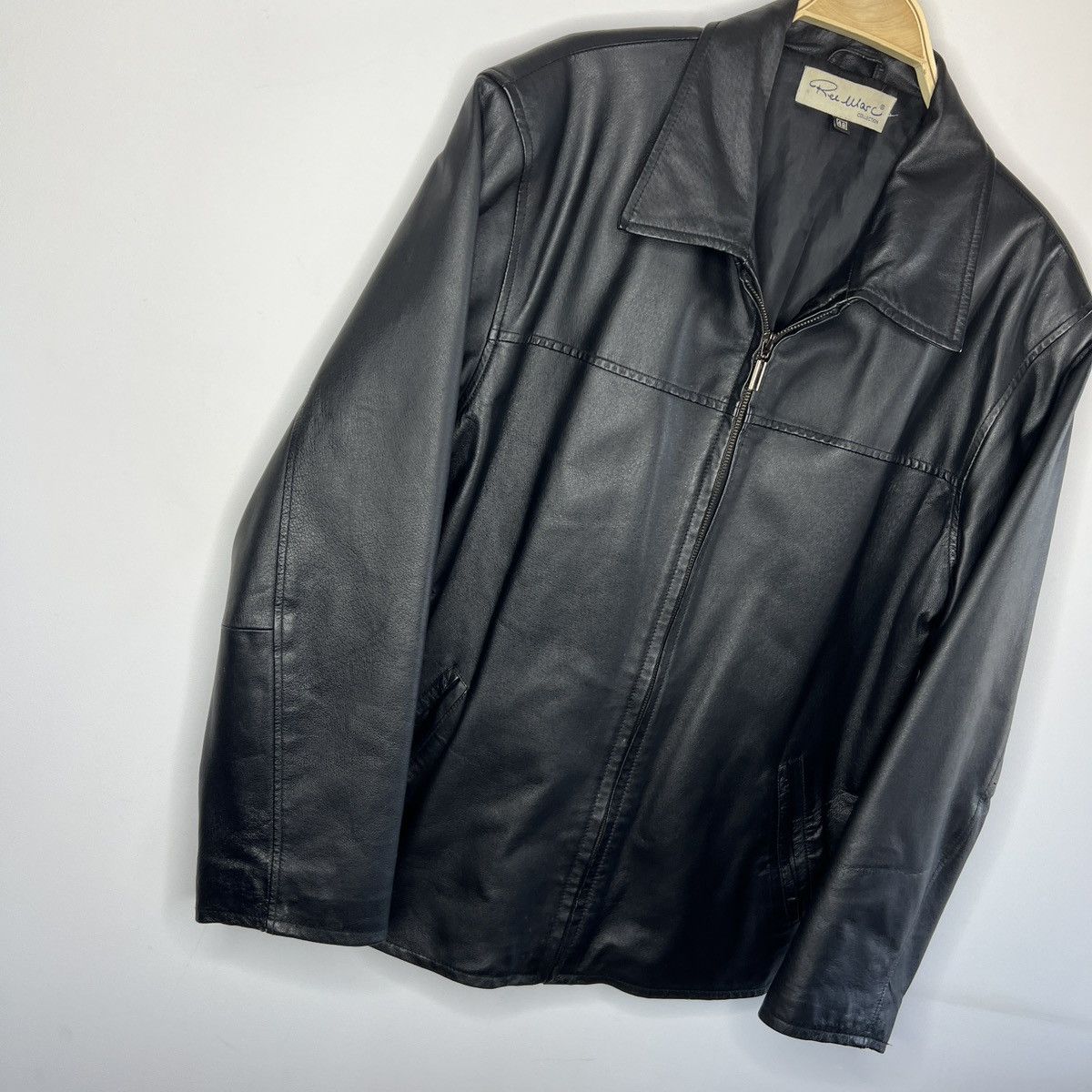 Leather Vintage Black Leather Motor Biker Jacket Trucker Genuine Size US M / EU 48-50 / 2 - 4 Thumbnail
