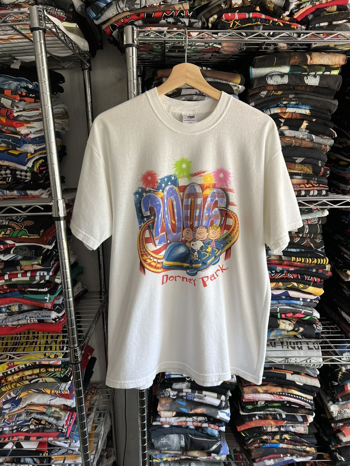 Peanuts 2006 Dorney Park Snoopy Rollercoaster Cartoon Tee Size US L / EU 52-54 / 3 - 1 Thumbnail