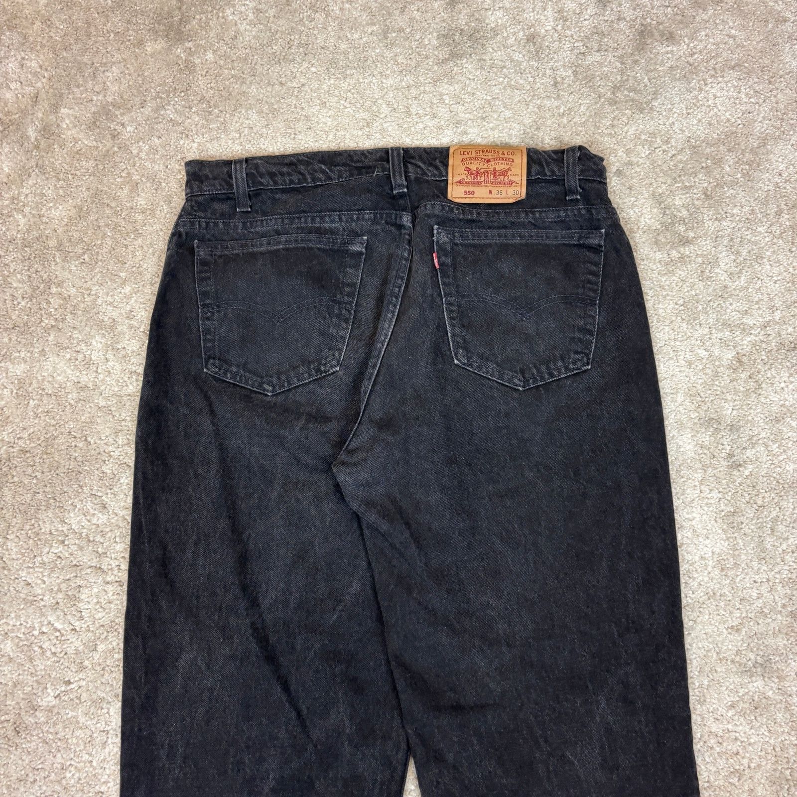Levi's × Vintage Vintage 90s Levi's 550 Made in USA Relaxed Baggy Jeans 35x27 Size US 35 - 3 Thumbnail
