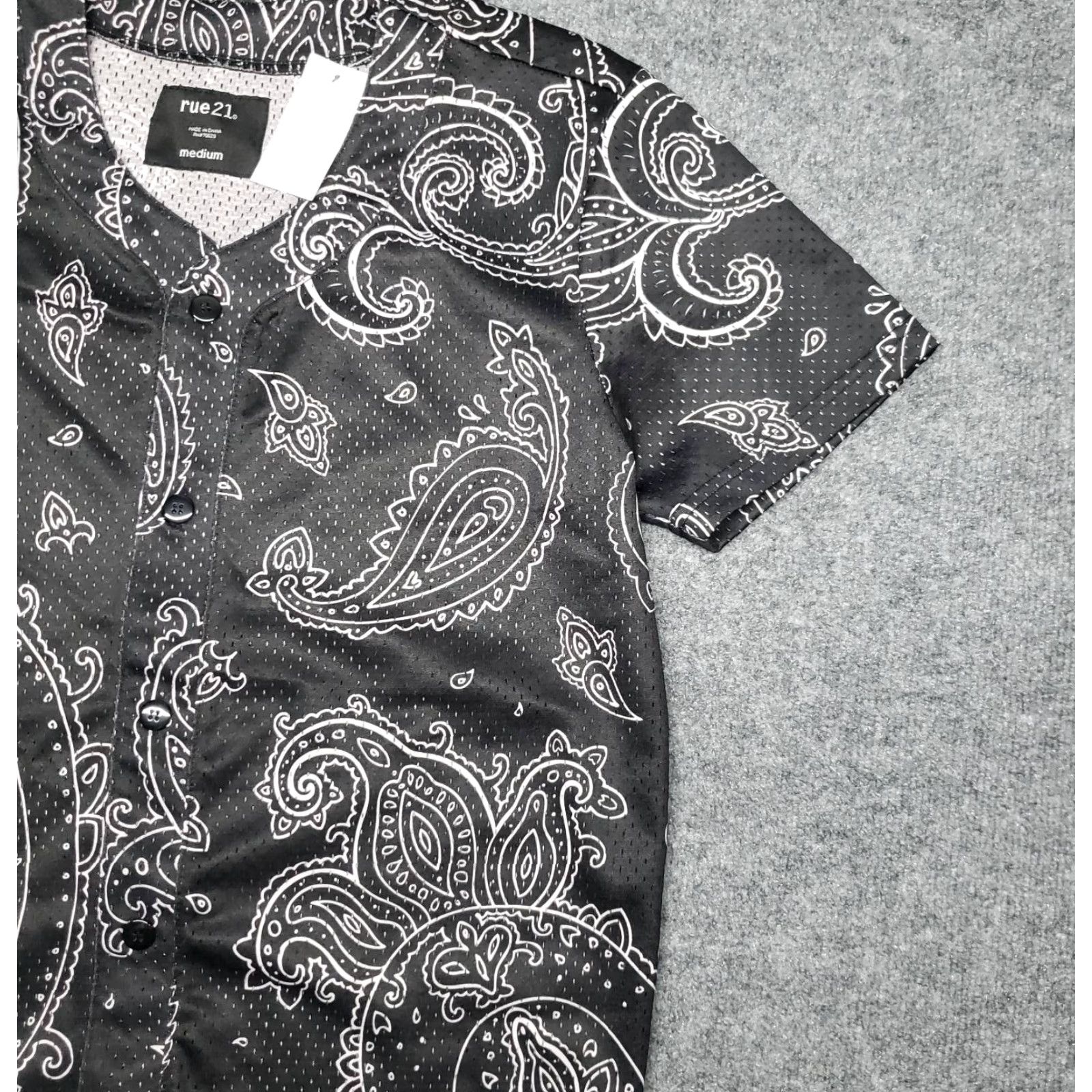 Vintage Rue21 Jersey Shirt Mens M Black Paisley Short Sleeve Button Up Collarless New Size US M / EU 48-50 / 2 - 5 Thumbnail