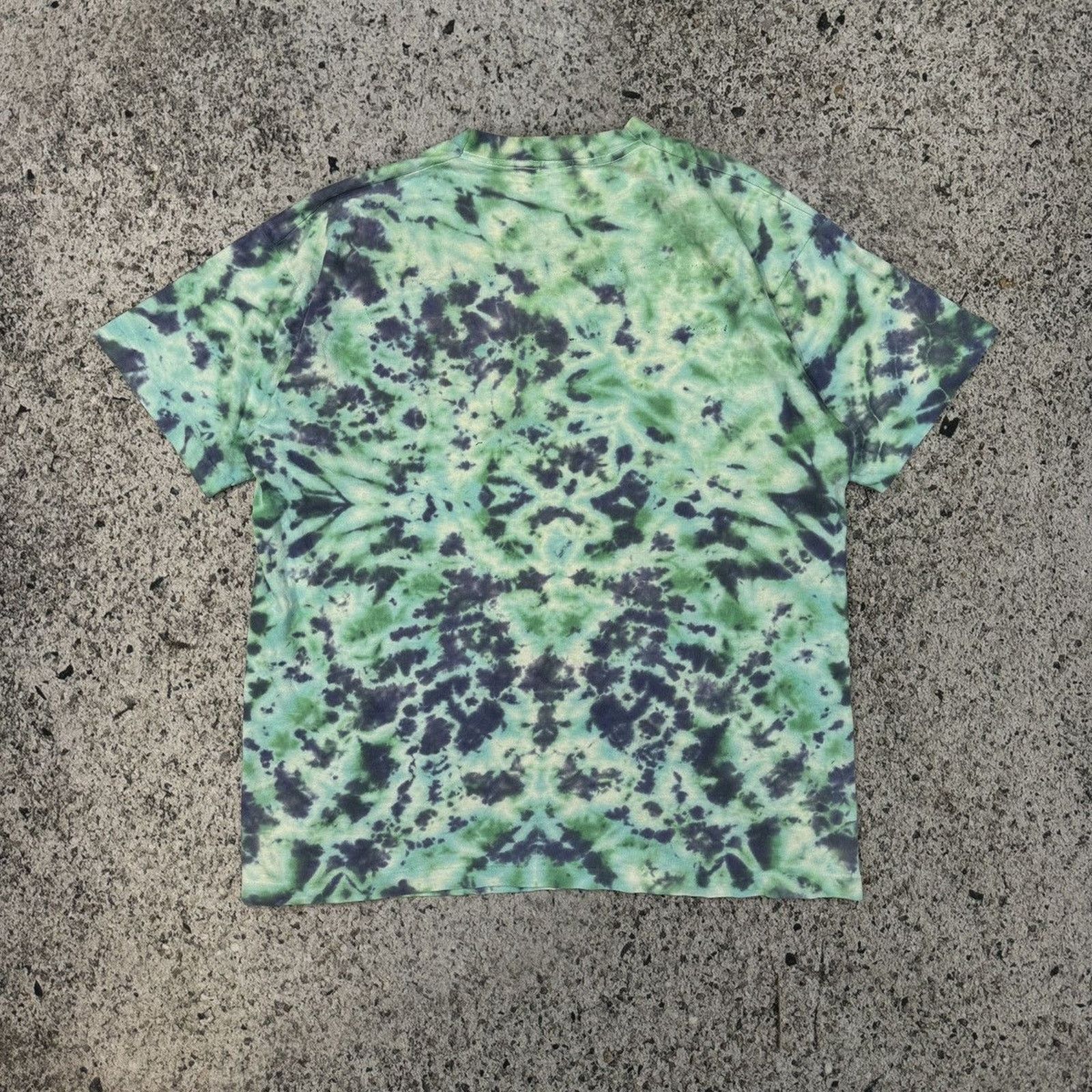 Vintage Marijuana Leaf Thrashed Faded Distressed Shirt ERD Grunge Size US XL / EU 56 / 4 - 14 Thumbnail