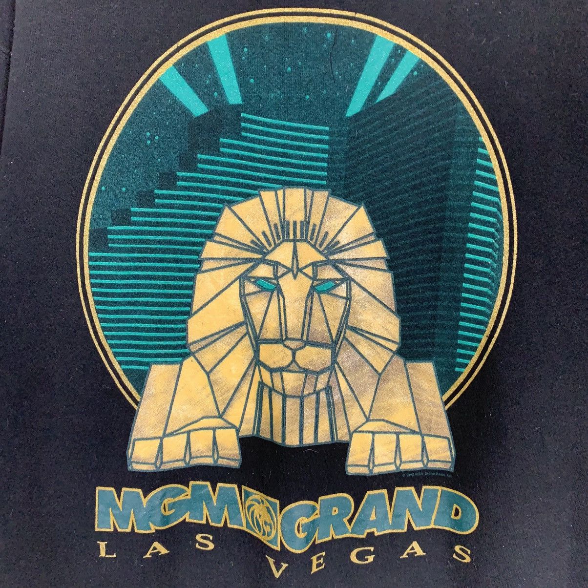 Vintage Vintage MGM Grand Las Vegas Sweatshirt Size US M / EU 48-50 / 2 - 5 Thumbnail