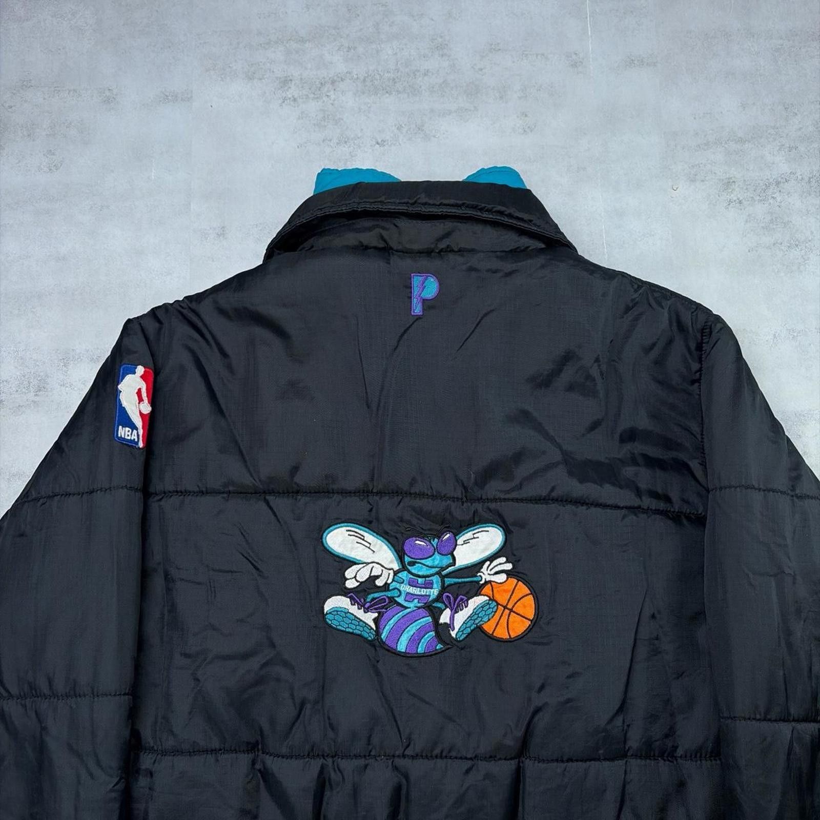 Pro Player Vintage 90’s Pro Player NBA Hornets Reversible Puffer Jacket Size M / US 6-8 / IT 42-44 - 6 Thumbnail