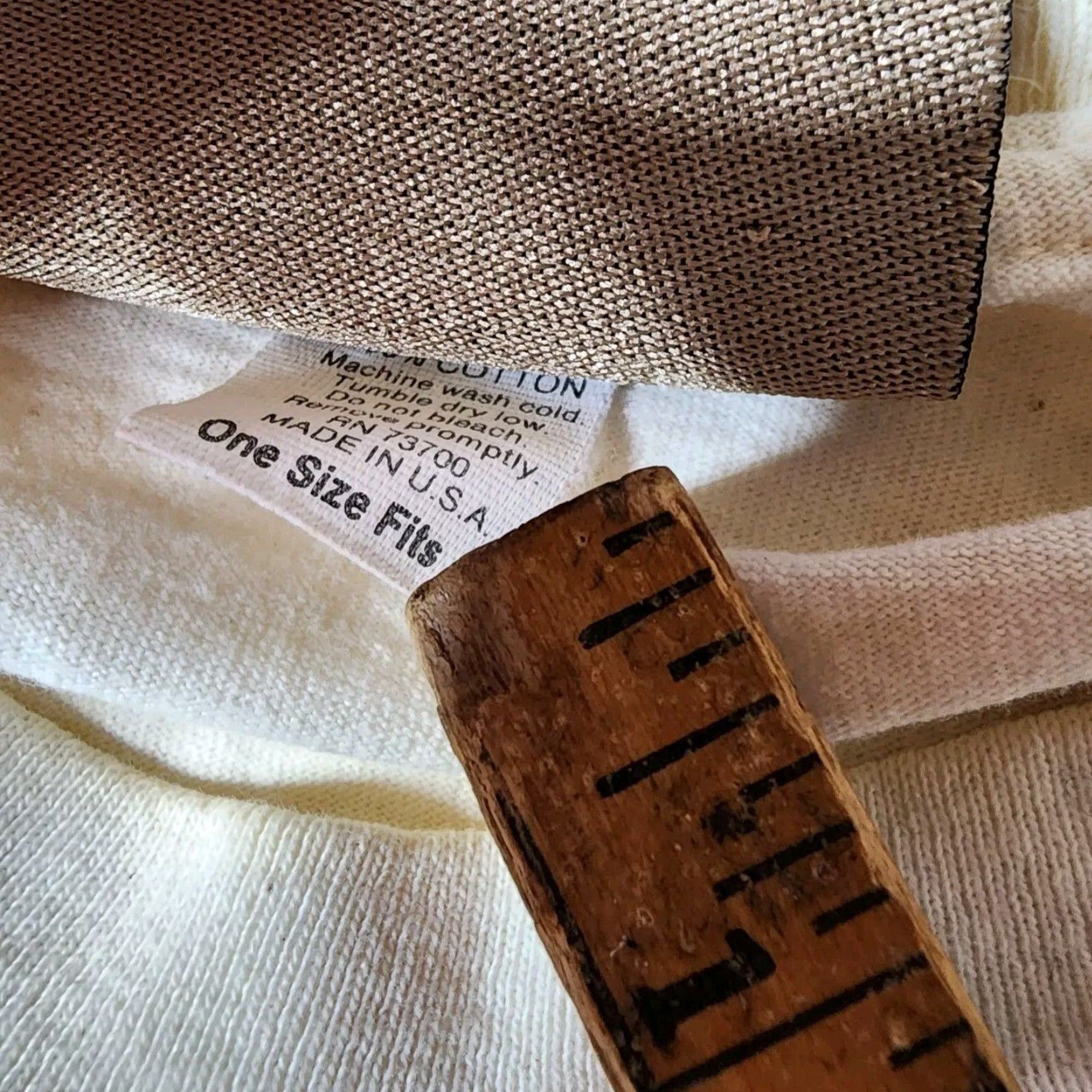 Express VINTAGE Express Jeans Shirt Mens XL Beige ShortSleeve Crew Neck Made In US Single Stitch 90s? Size US XL / EU 56 / 4 - 5 Thumbnail
