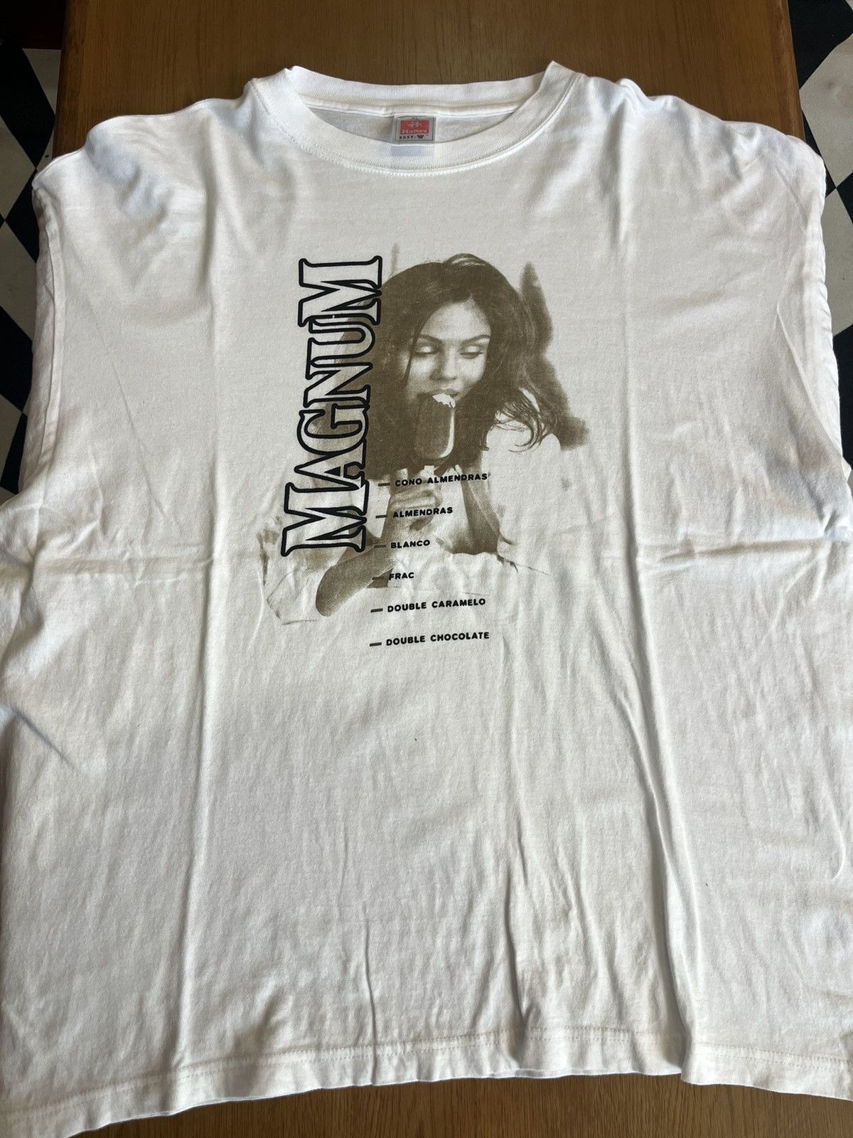 Vintage Vintage NAGNUM Photo promo Ice Cream 00’s Tshirt Size US XL / EU 56 / 4 - 3 Thumbnail
