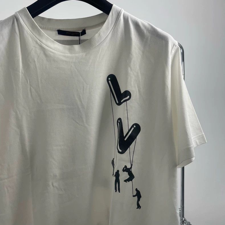 Louis Vuitton Louis Vuitton Paratrooper logo short sleeve Size US XXL / EU 58 / 5 - 3 Thumbnail