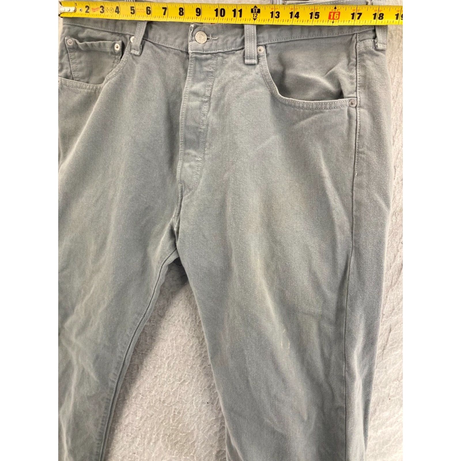 Levi's Levi's 501 Jeans Mens 38x30 Blue Denim Original Fit Button Fly 5-Pocket Y2K Size US 38 / EU 54 - 2 Thumbnail