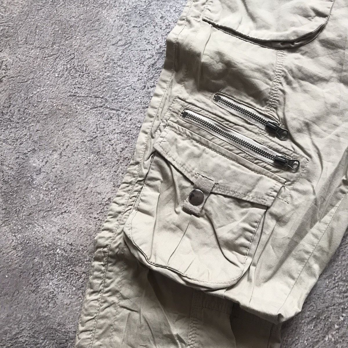 Vintage Vintage 90s Japanese Baggy Cargo Pants Thrashed Workwear 28 Size 28" / US 6 / IT 42 - 3 Thumbnail
