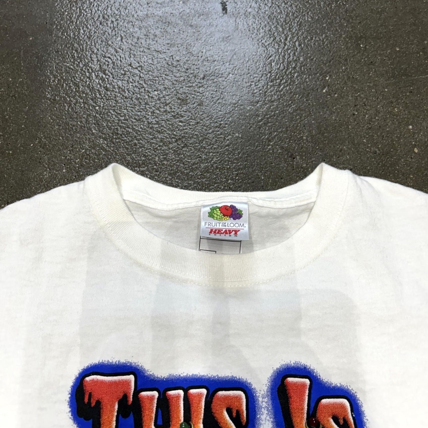 Fruit Of The Loom VINTAGE This Is My Halloween Costume Shirt Mens Large White Light Up LED Graphic Funny Size US L / EU 52-54 / 3 - 2 Thumbnail