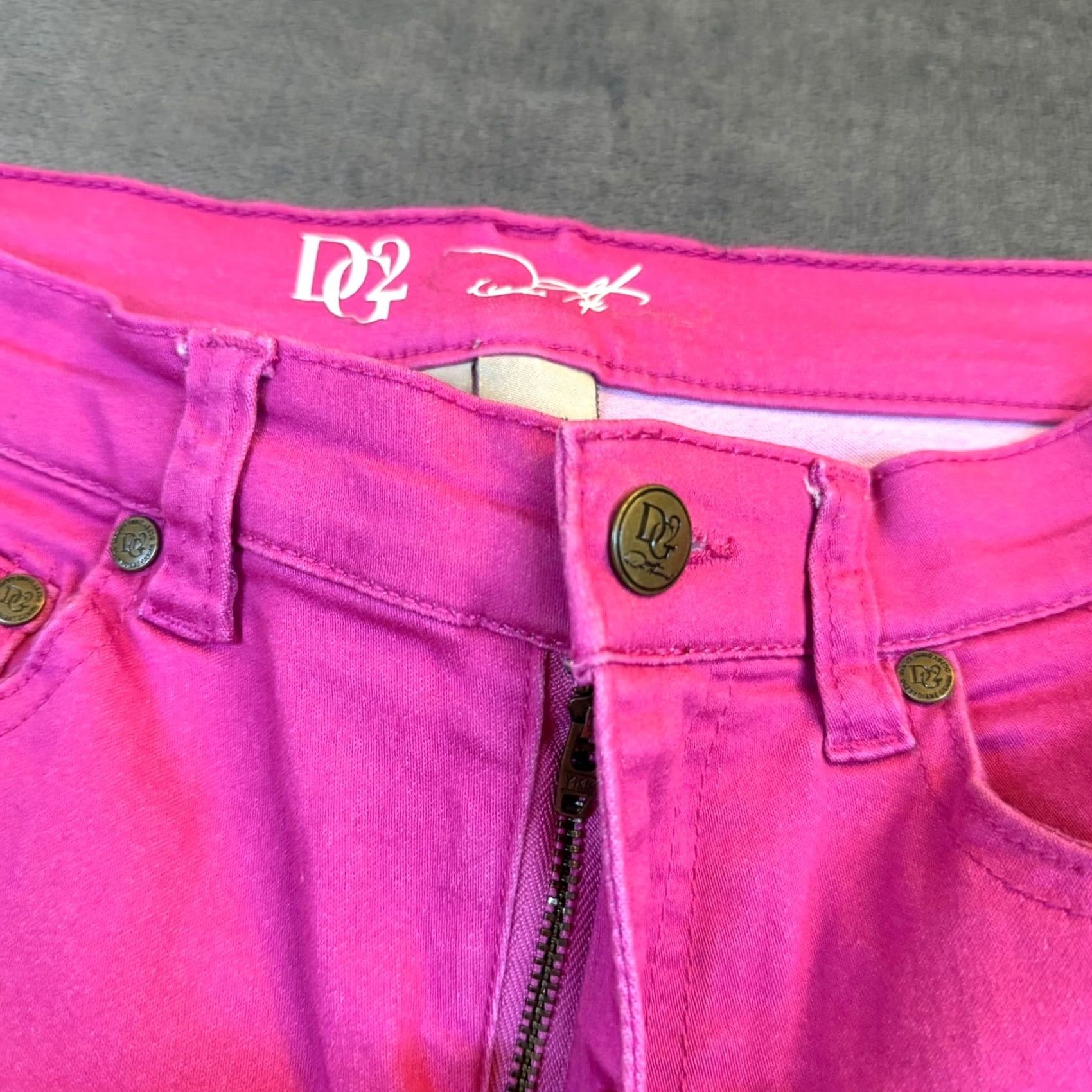 Pinko DG2 Diane Gilman Pink Classic Stretch Jeans Womens 6P Petite Straight Leg Denim 5-Pocket Cuffed Stretch Regular Rise Mid-Continent? Size 28" / US 6 / IT 42 - 4 Thumbnail