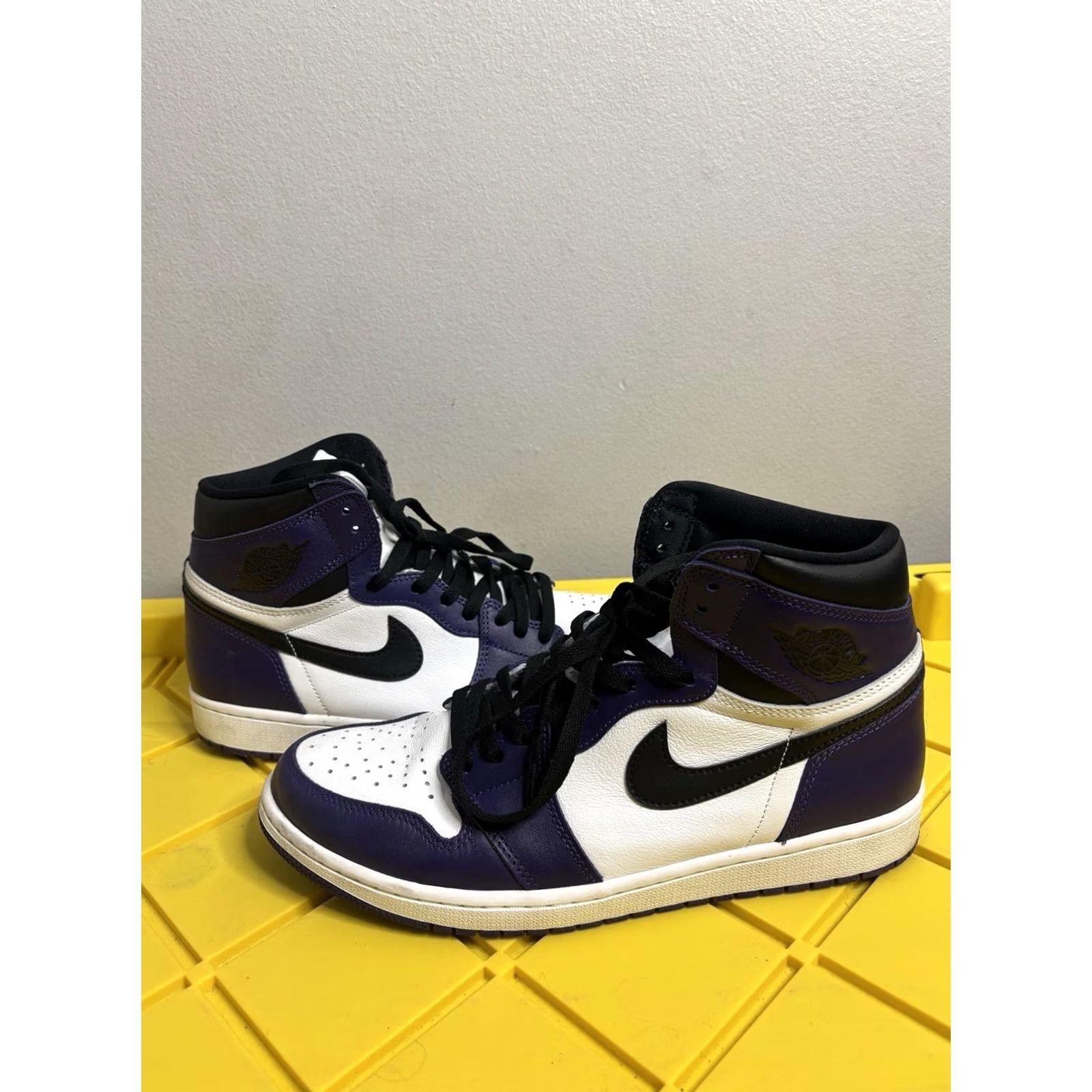 Jordan Brand AIR JORDAN 1 RETRO HIGH OG COURT PURPLE SIZE 11 Mens Sneaker Court Purple/White/Black 555088-500 Nike Size US 11 / EU 44 - 6 Thumbnail