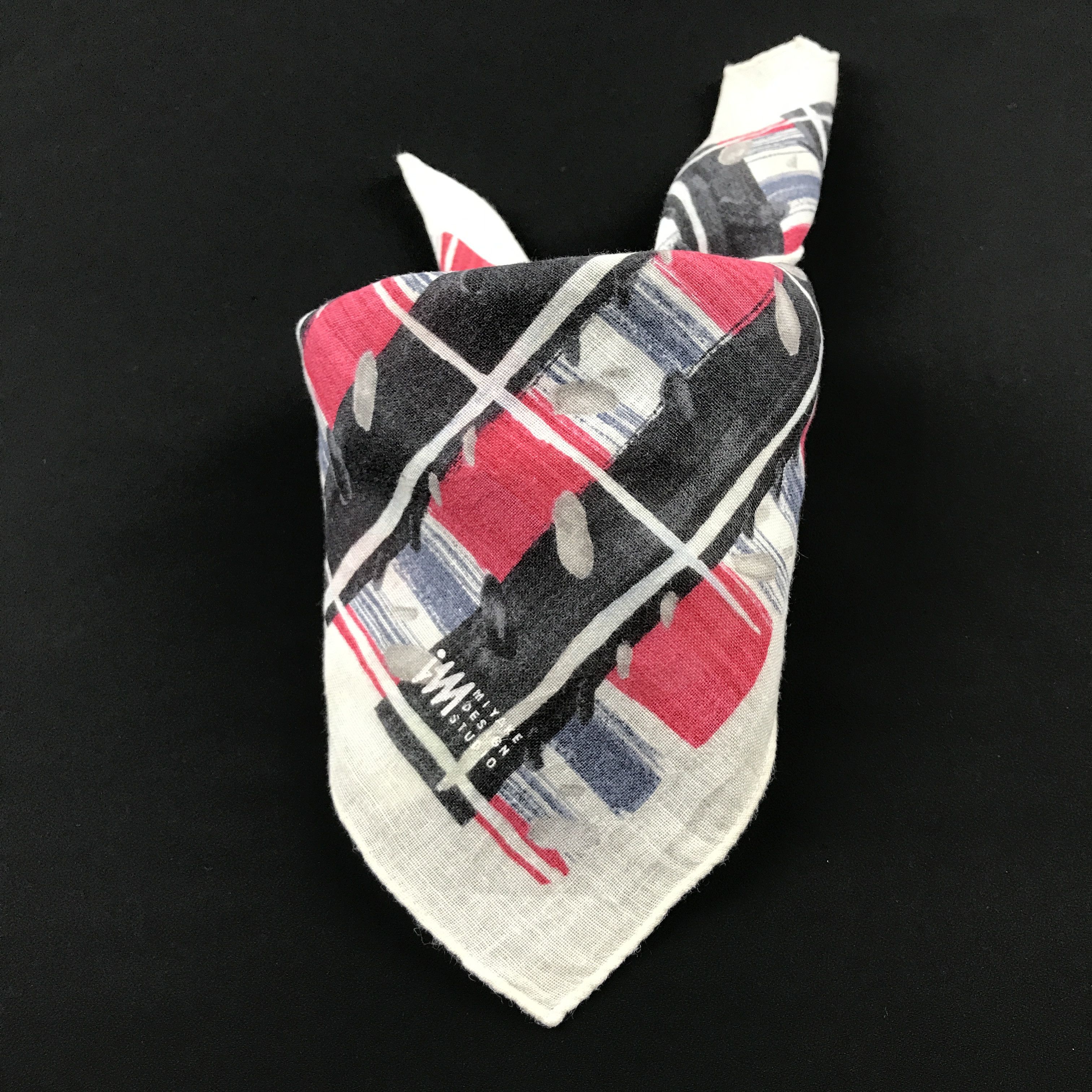 Issey Miyake × Japanese Brand × Vintage Vintage Issey Miyaki Bandana Neckerchief Handkerchief Size ONE SIZE - 4 Thumbnail
