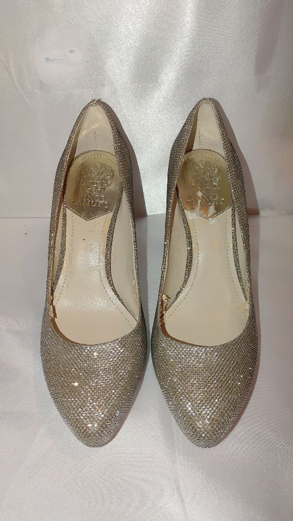 Vince Camuto Vince Camuto Kardi Gold Pumps Size 8.5M Size US 8.5 / IT 38.5 - 5 Thumbnail