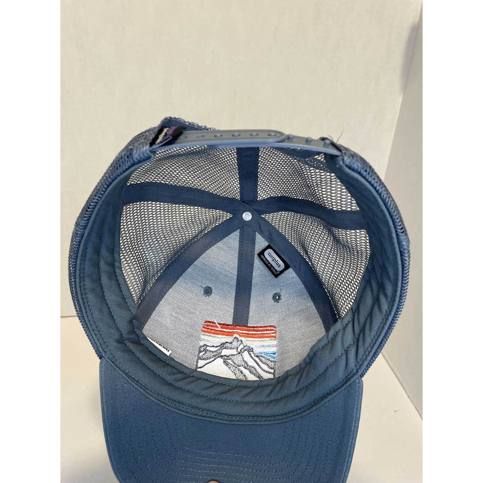 Patagonia Patagonia Mens Trucker Hat Line Logo Ridge Lopro Grey Mesh Size ONE SIZE - 10 Thumbnail