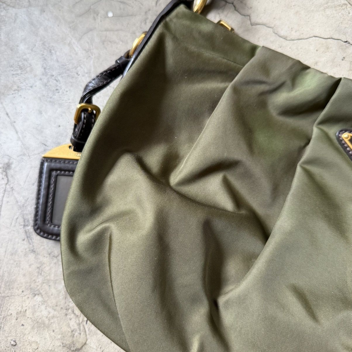 Prada Prada - Tessuto Nylon Vitello Daino Hobo Bag Olive Green Size ONE SIZE - 3 Thumbnail