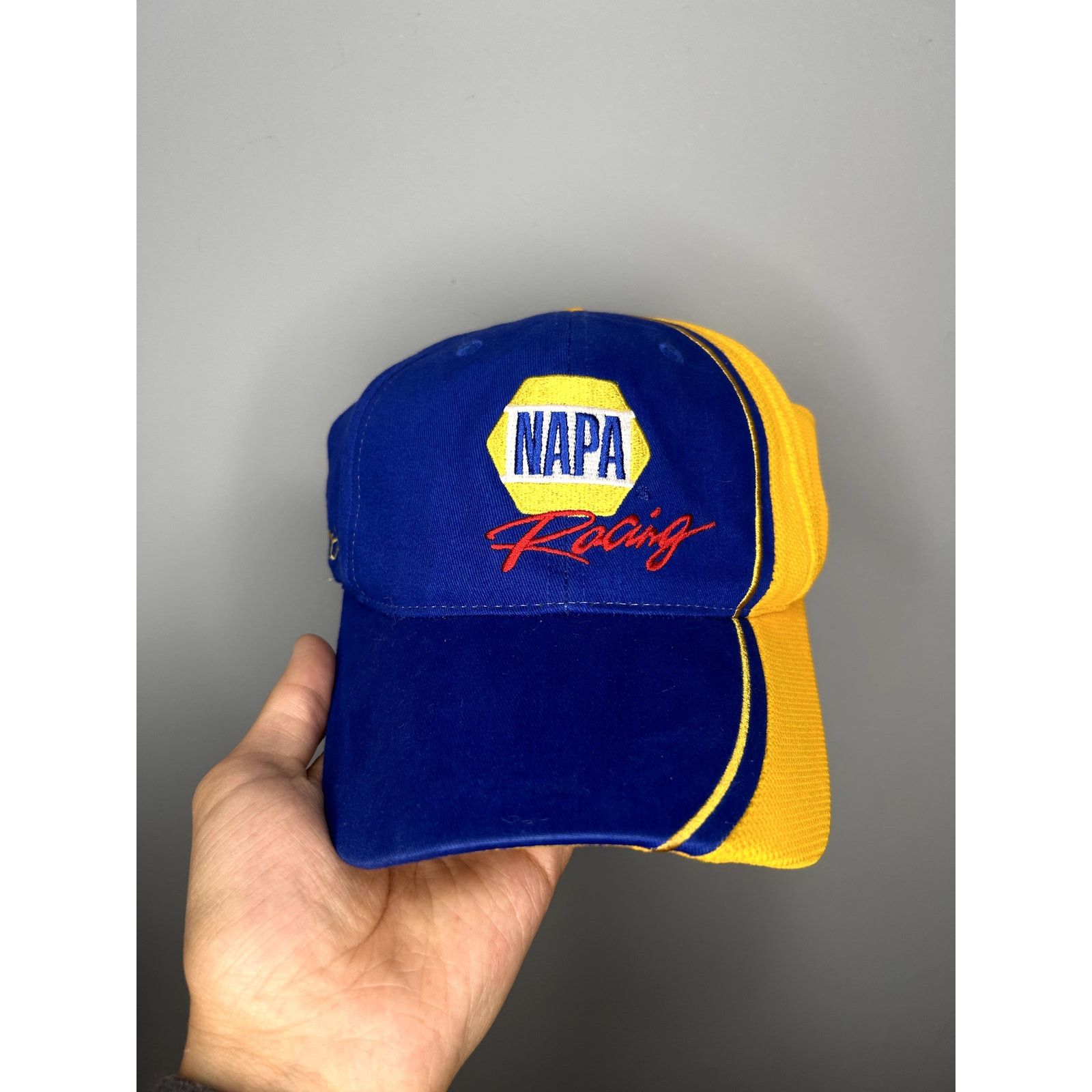 NASCAR × Vintage Vintage Nascar Napa Racing Martin Truex Hat Size ONE SIZE - 1 Thumbnail