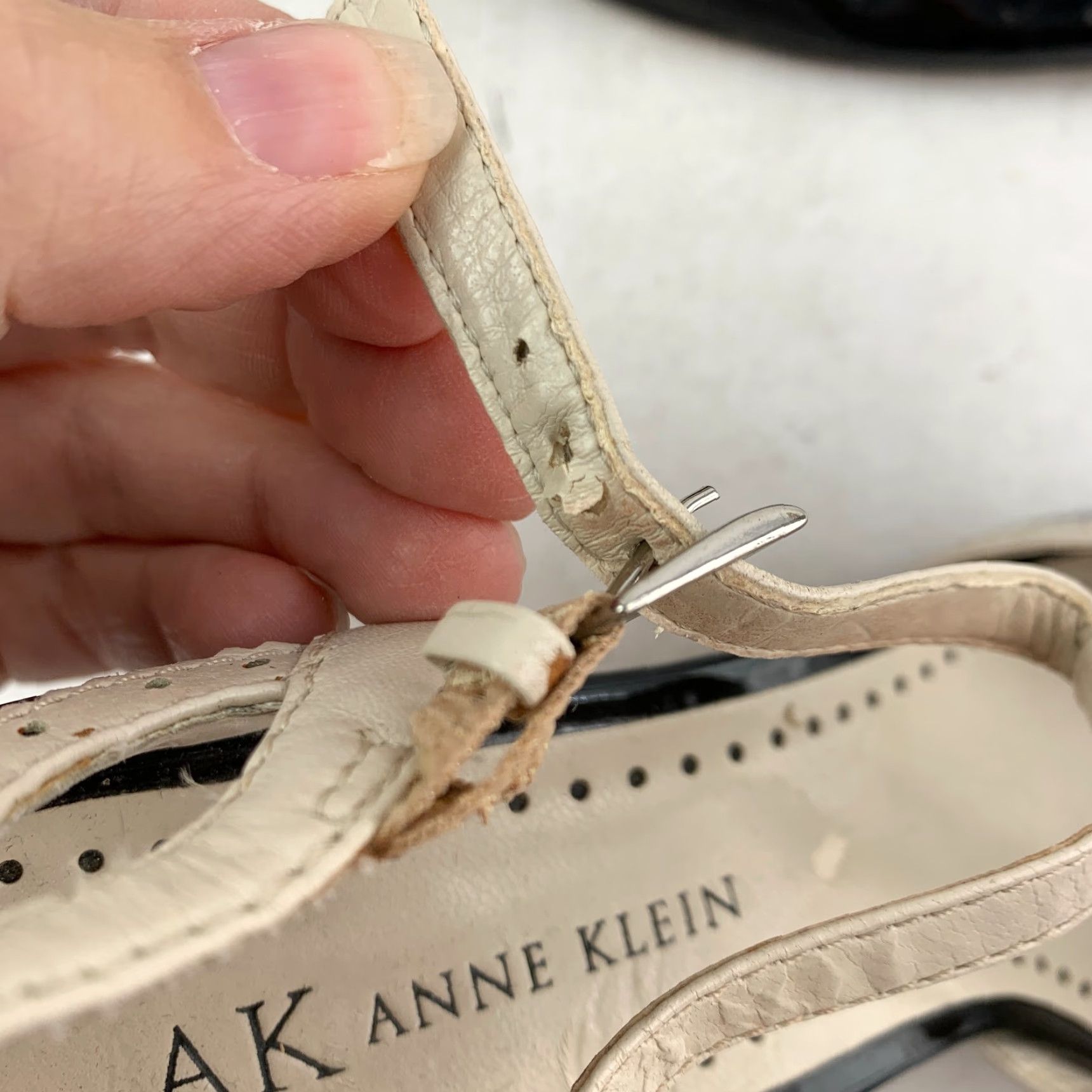 Anne Klein Anne Klein Nelly T-Strap Wingtip Peep Toe Pumps Heels Size 8M Black Leather Womens Pump Size US 8 / IT 38 - 6 Thumbnail