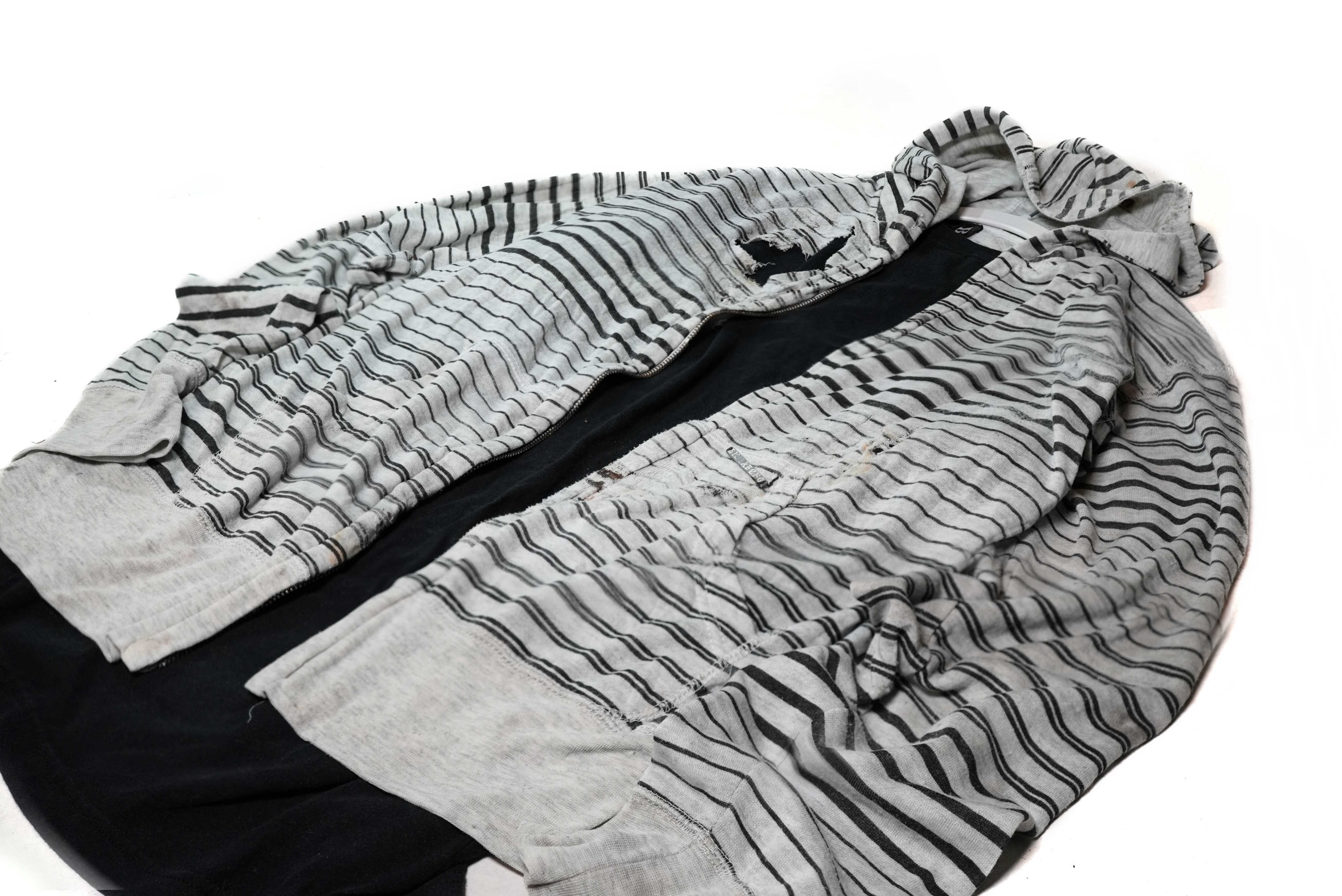 Billabong 1990s vintage billabong thrashed distressed striped hoodie Size US M / EU 48-50 / 2 - 7 Thumbnail