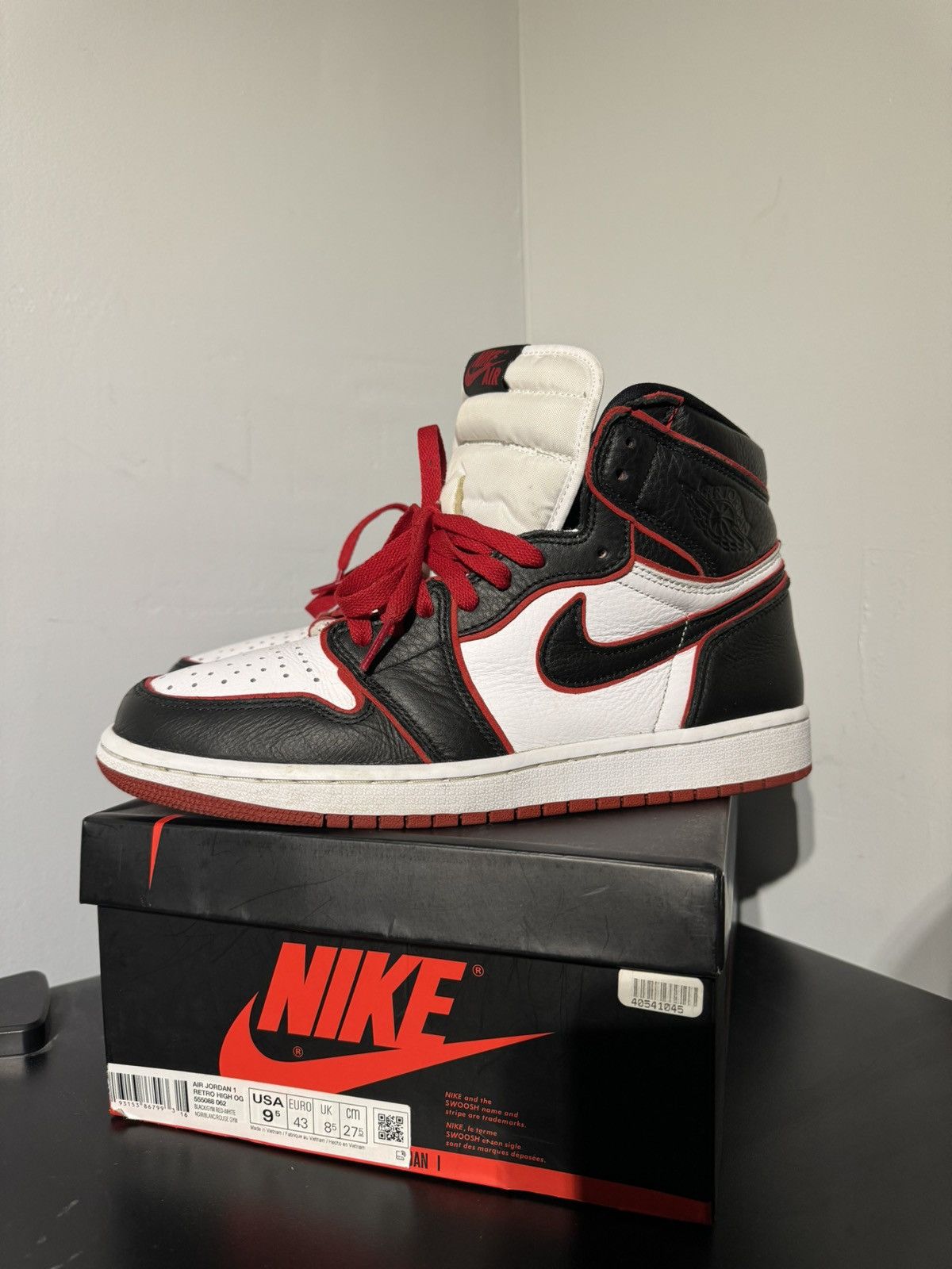 Jordan Brand × Nike AIR JORDAN 1 RETRO HIGH OG Size US 9.5 / EU 42-43 - 1 Thumbnail