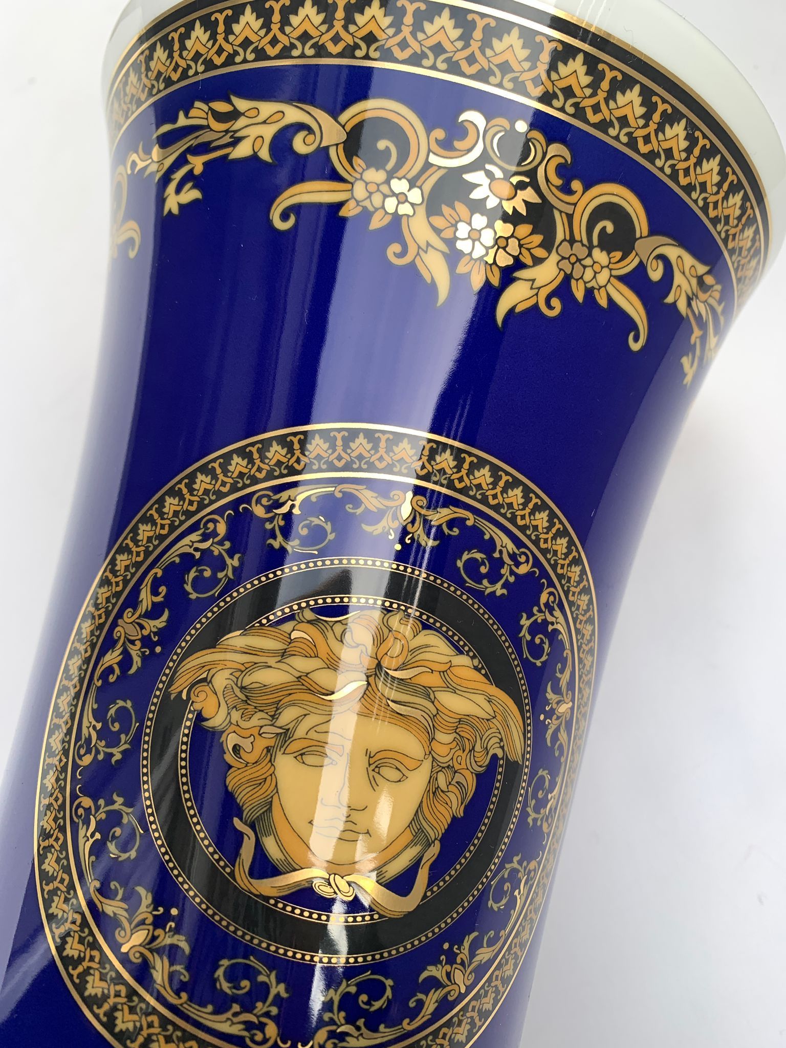 Versace Versace Medusa Blue Large Vase 10 1/4" Rosenthal Germany Size ONE SIZE - 8 Thumbnail