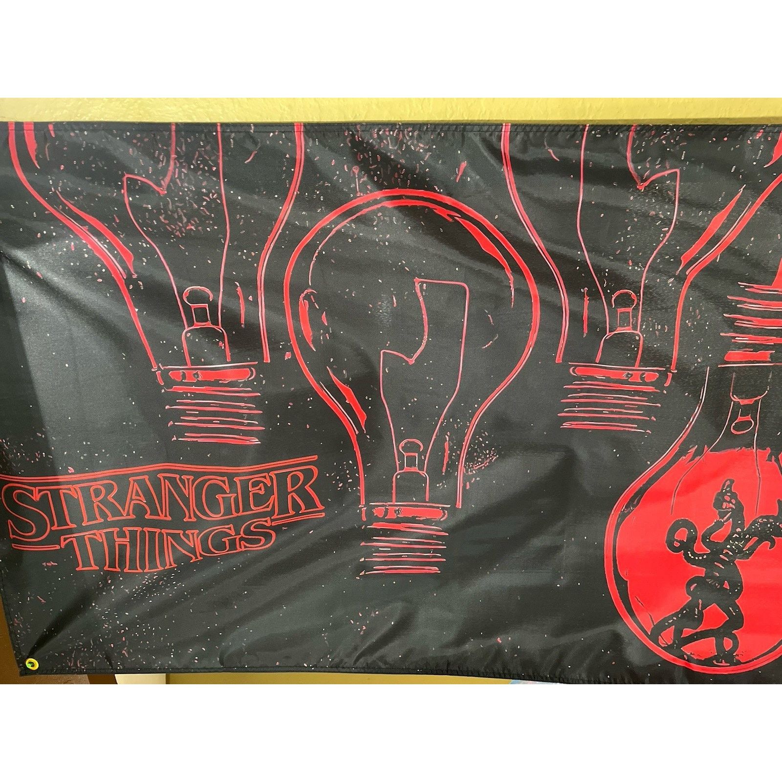 LEGO STRANGER THINGS 5' Demogorgon Upside Down Flag Size ONE SIZE - 3 Thumbnail